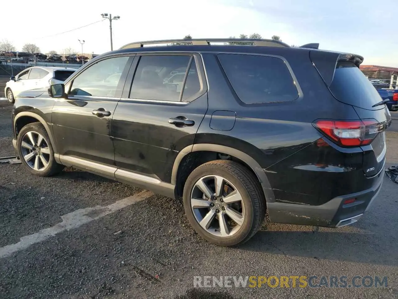 2 Photograph of a damaged car 5FNYG1H76PB023316 HONDA PILOT 2023