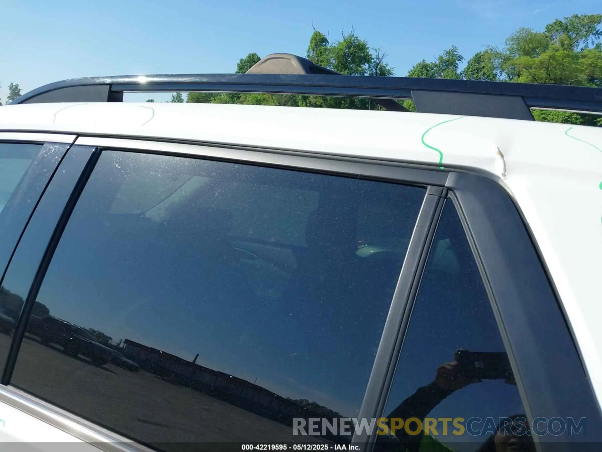19 Photograph of a damaged car 5FNYG1H82PB046438 HONDA PILOT 2023