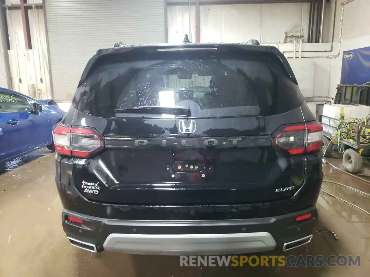 6 Photograph of a damaged car 5FNYG1H87PB021616 HONDA PILOT 2023