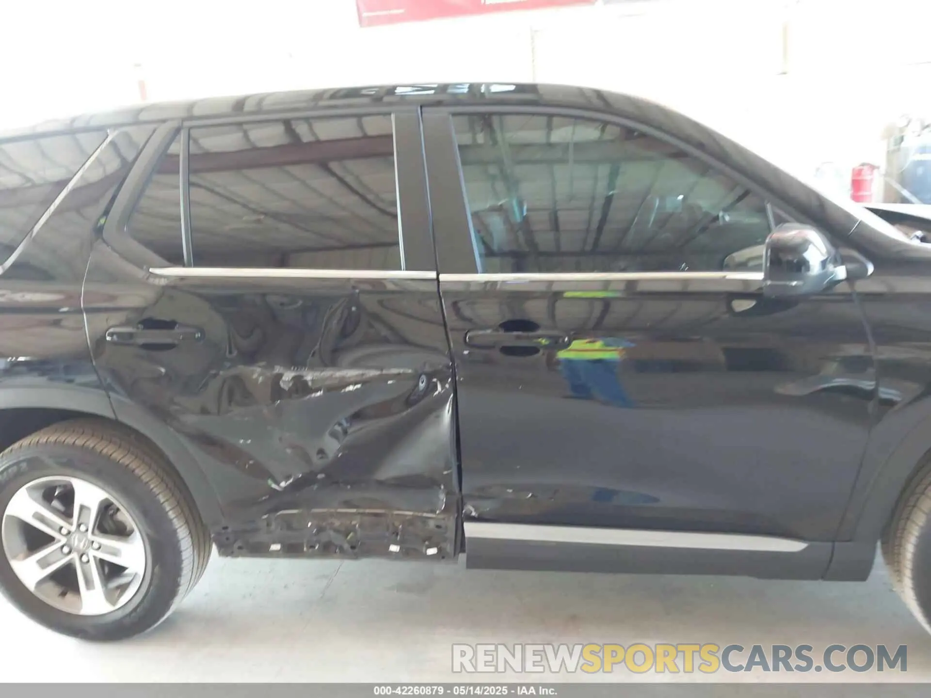 13 Photograph of a damaged car 5FNYG2H53PB014416 HONDA PILOT 2023