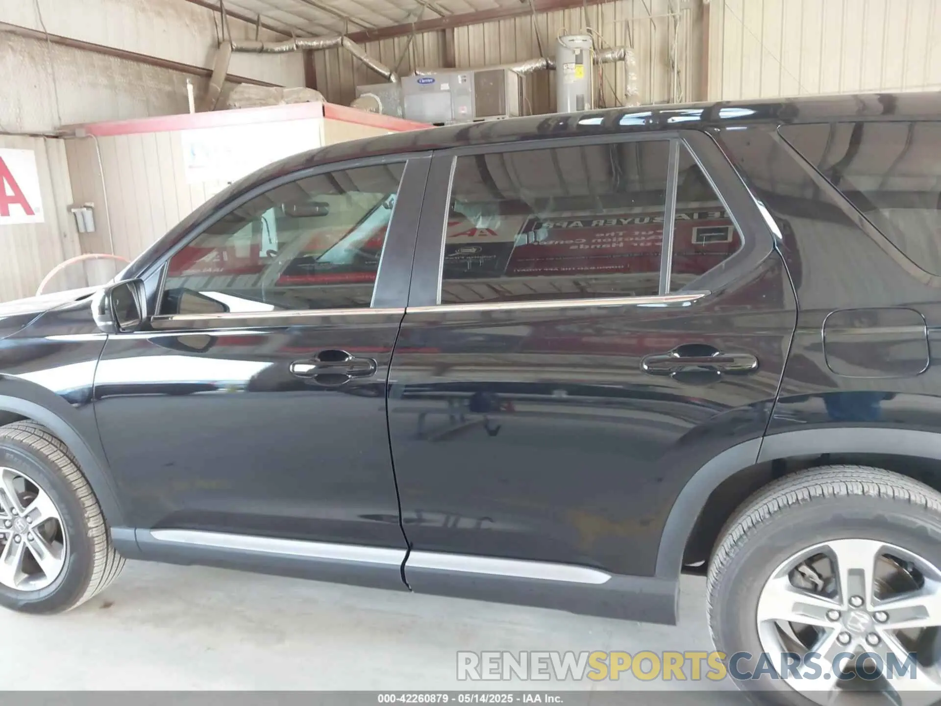 14 Photograph of a damaged car 5FNYG2H53PB014416 HONDA PILOT 2023