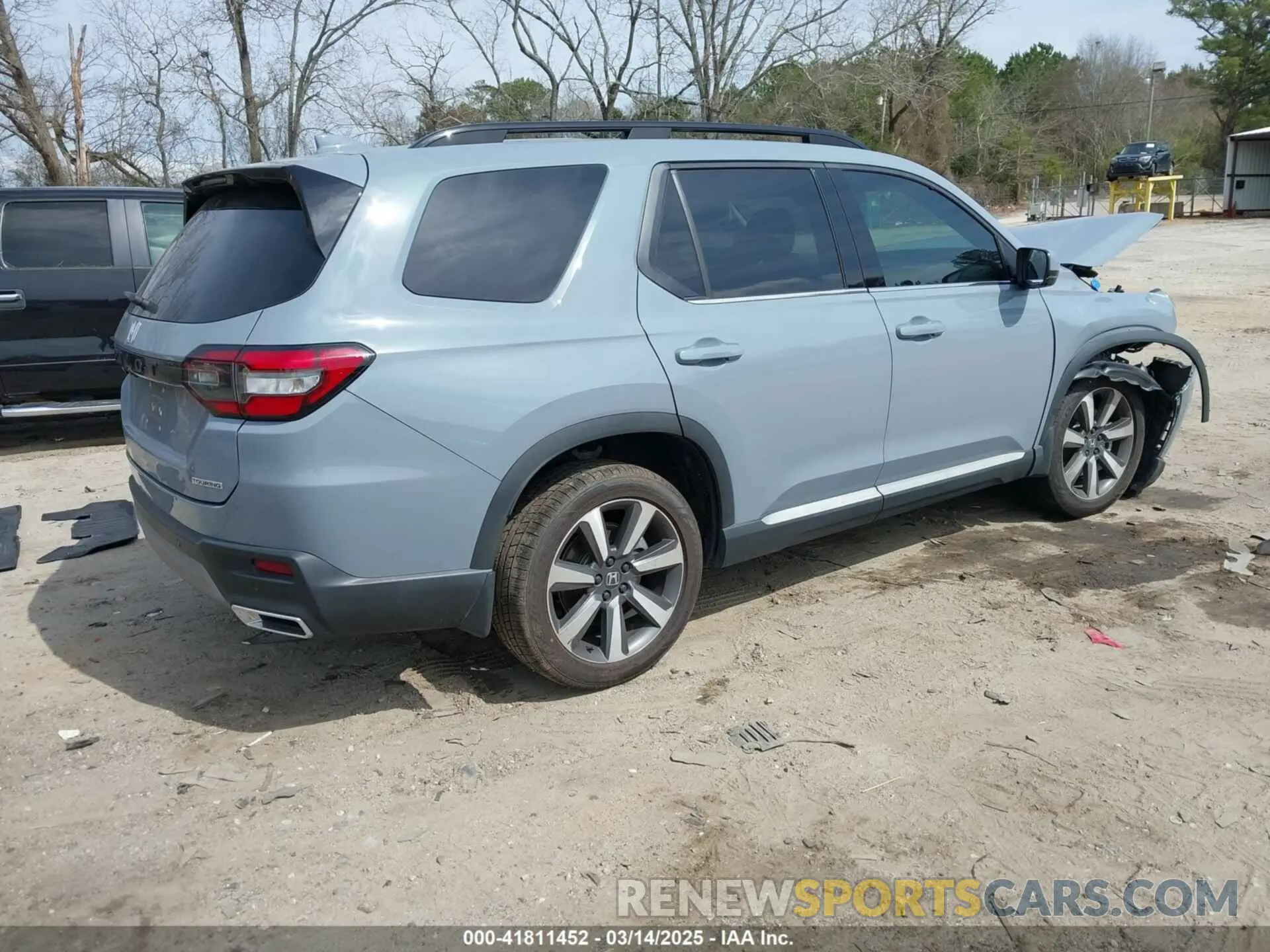 4 Фотография поврежденного автомобиля 5FNYG2H73PB000968 HONDA PILOT 2023
