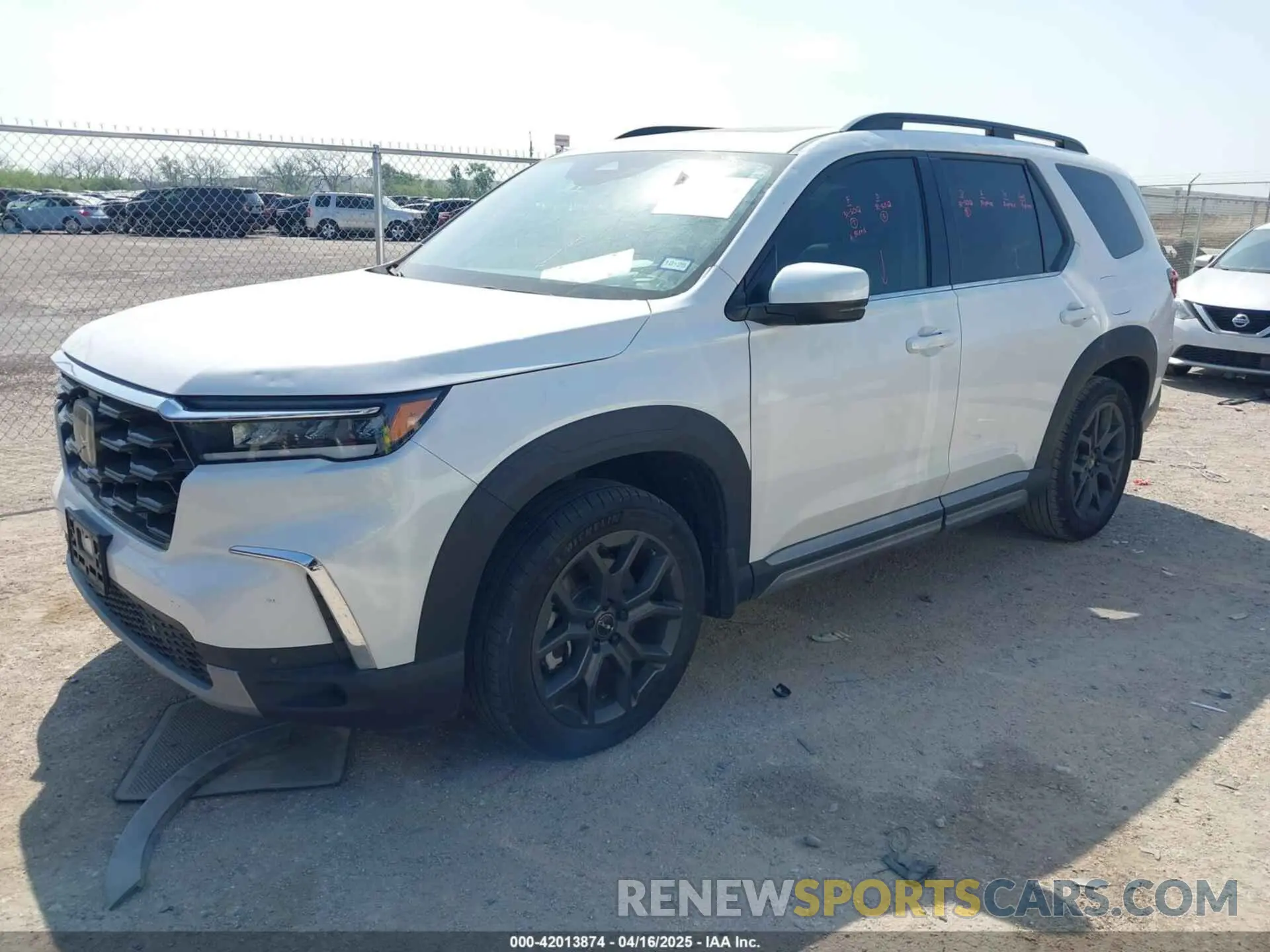 2 Фотография поврежденного автомобиля 5FNYG2H77PB013738 HONDA PILOT 2023