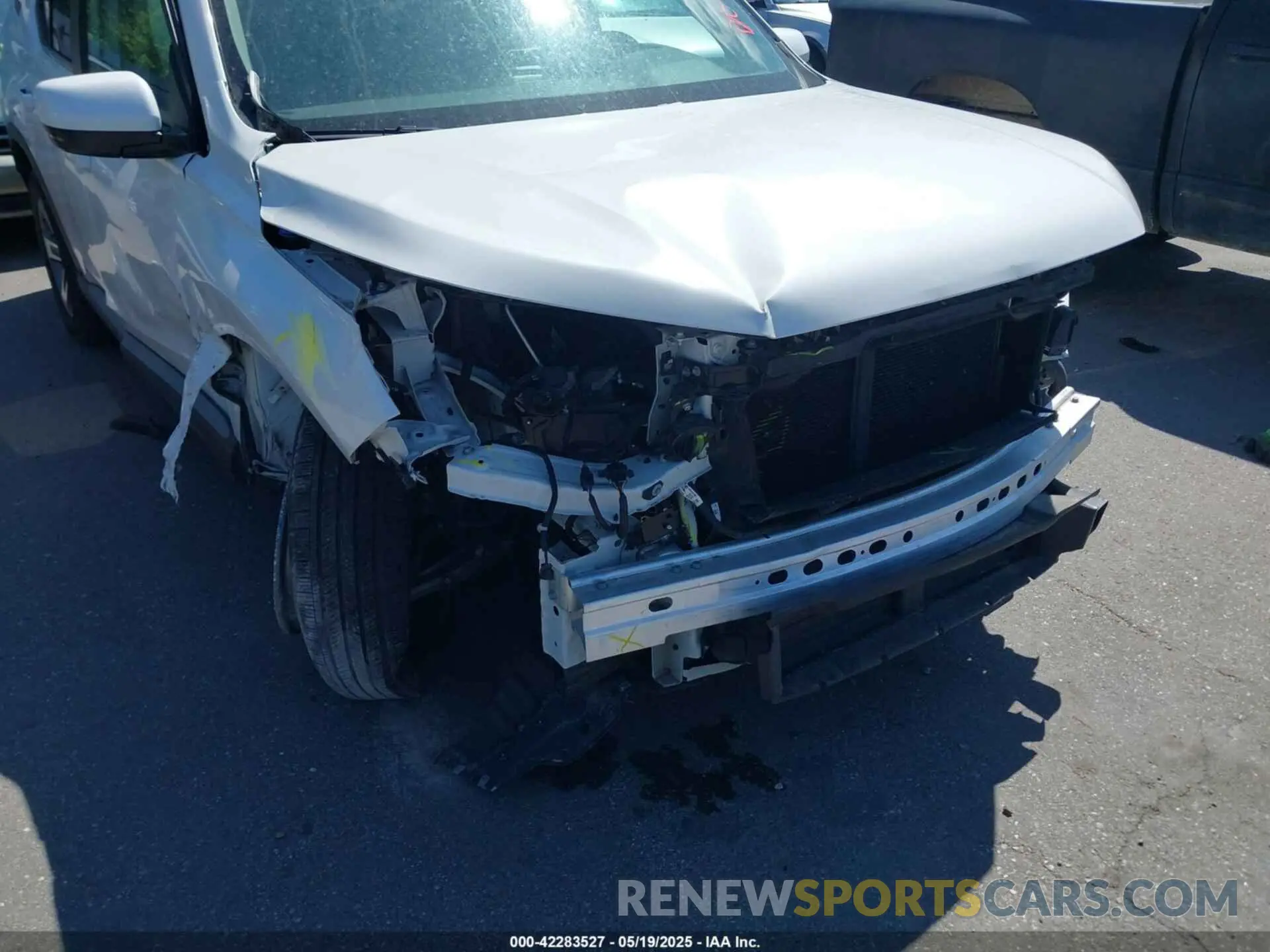 6 Photograph of a damaged car 5FNYG1H46RB014463 HONDA PILOT 2024