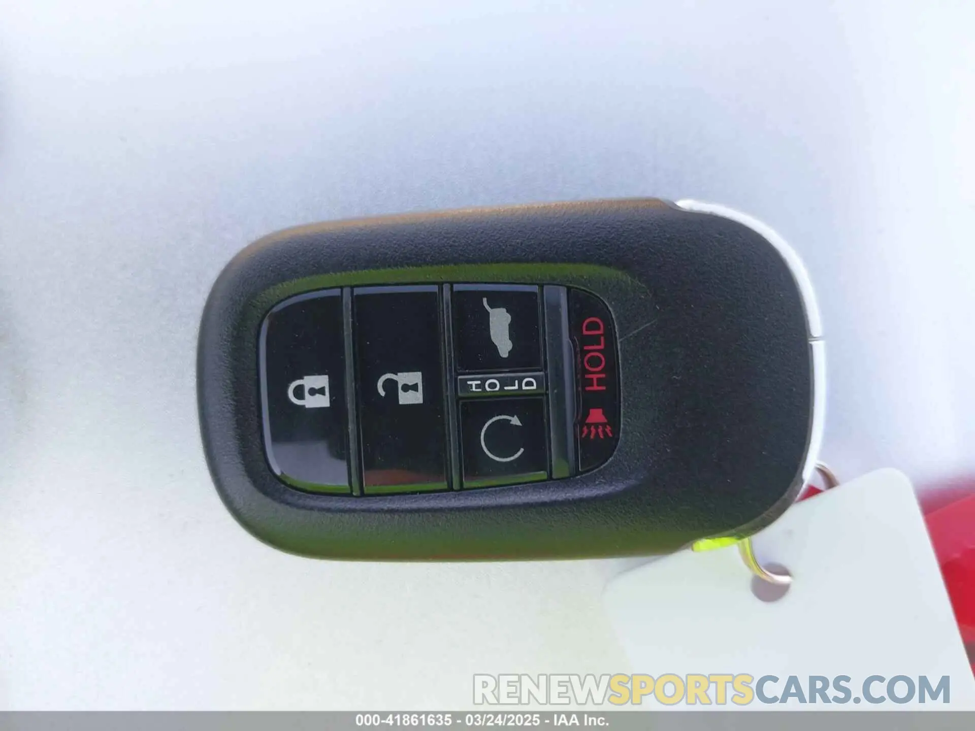 11 Photograph of a damaged car 5FNYG1H62RB016499 HONDA PILOT 2024