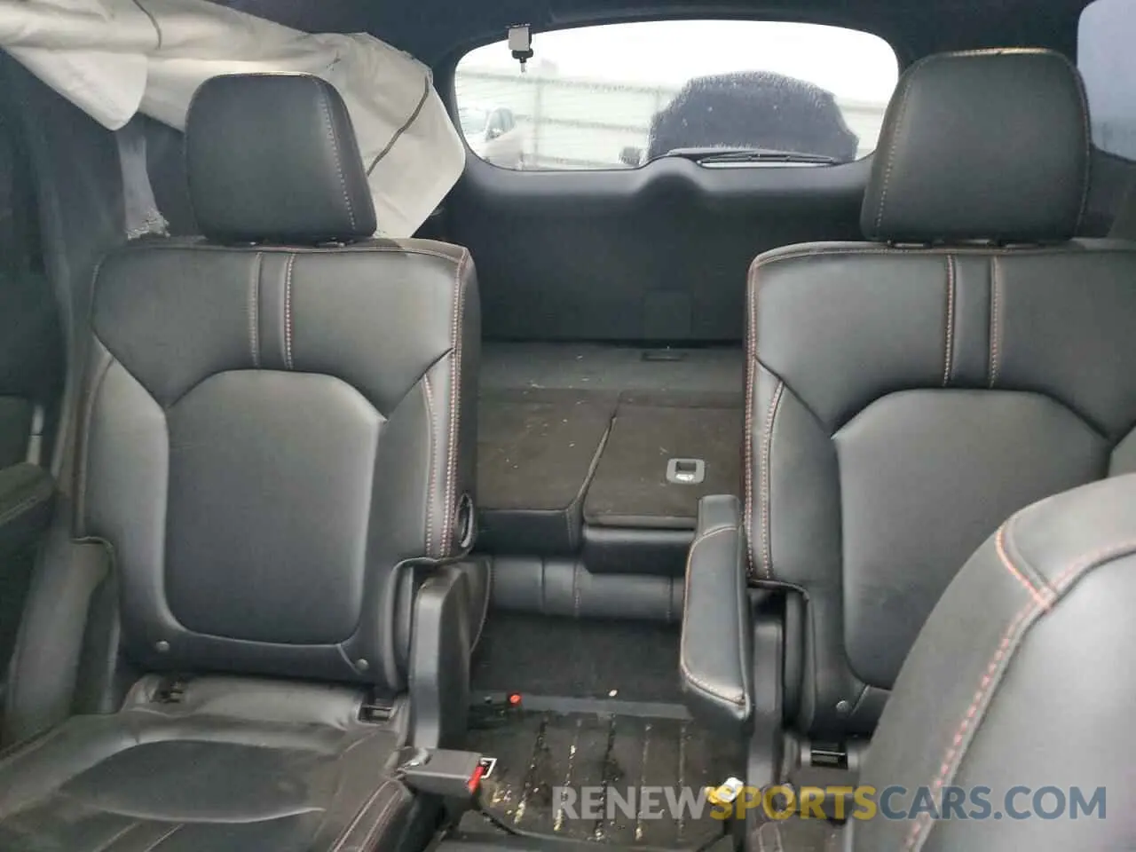 10 Photograph of a damaged car 5FNYG1H63RB021436 HONDA PILOT 2024