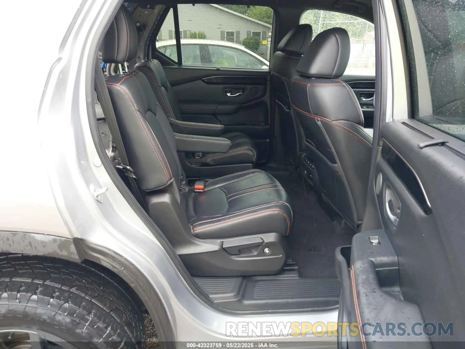 8 Фотография поврежденного автомобиля 5FNYG1H63RB039600 HONDA PILOT 2024
