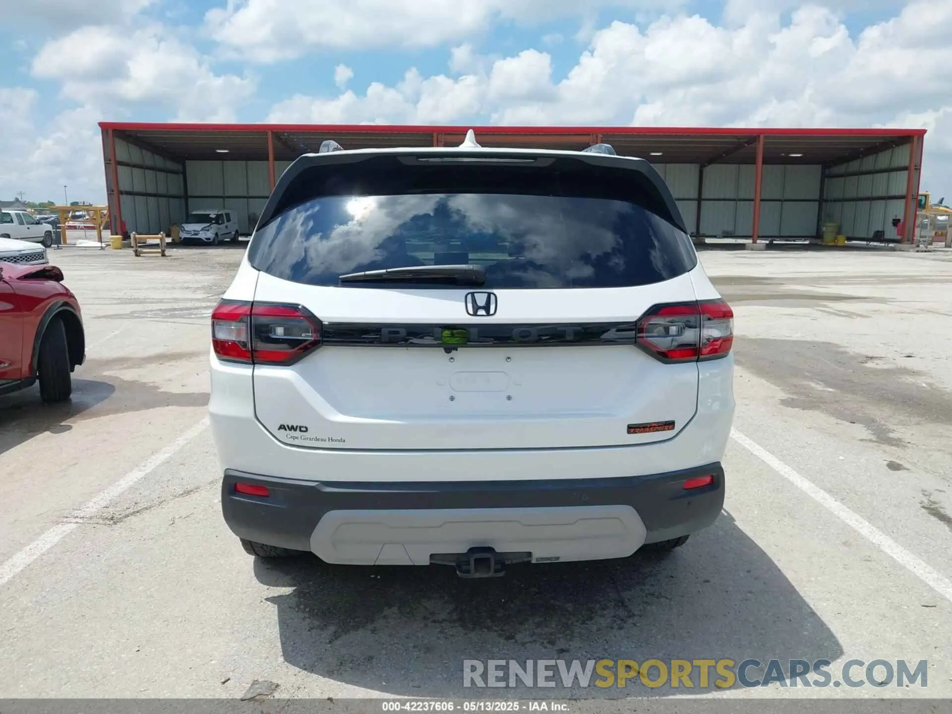 16 Фотография поврежденного автомобиля 5FNYG1H6XRB004763 HONDA PILOT 2024