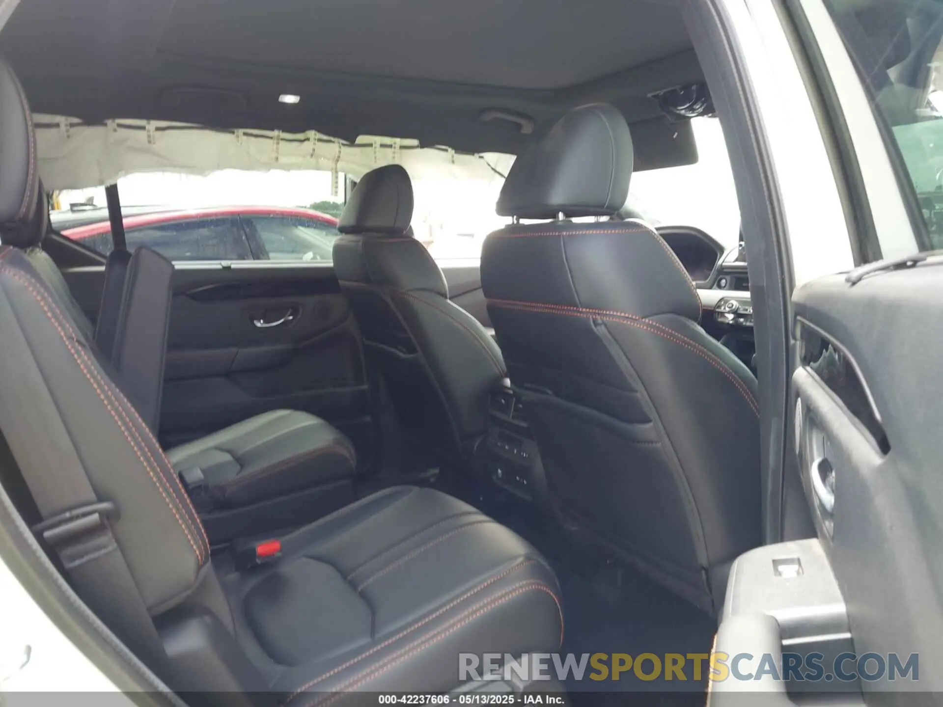 8 Фотография поврежденного автомобиля 5FNYG1H6XRB004763 HONDA PILOT 2024