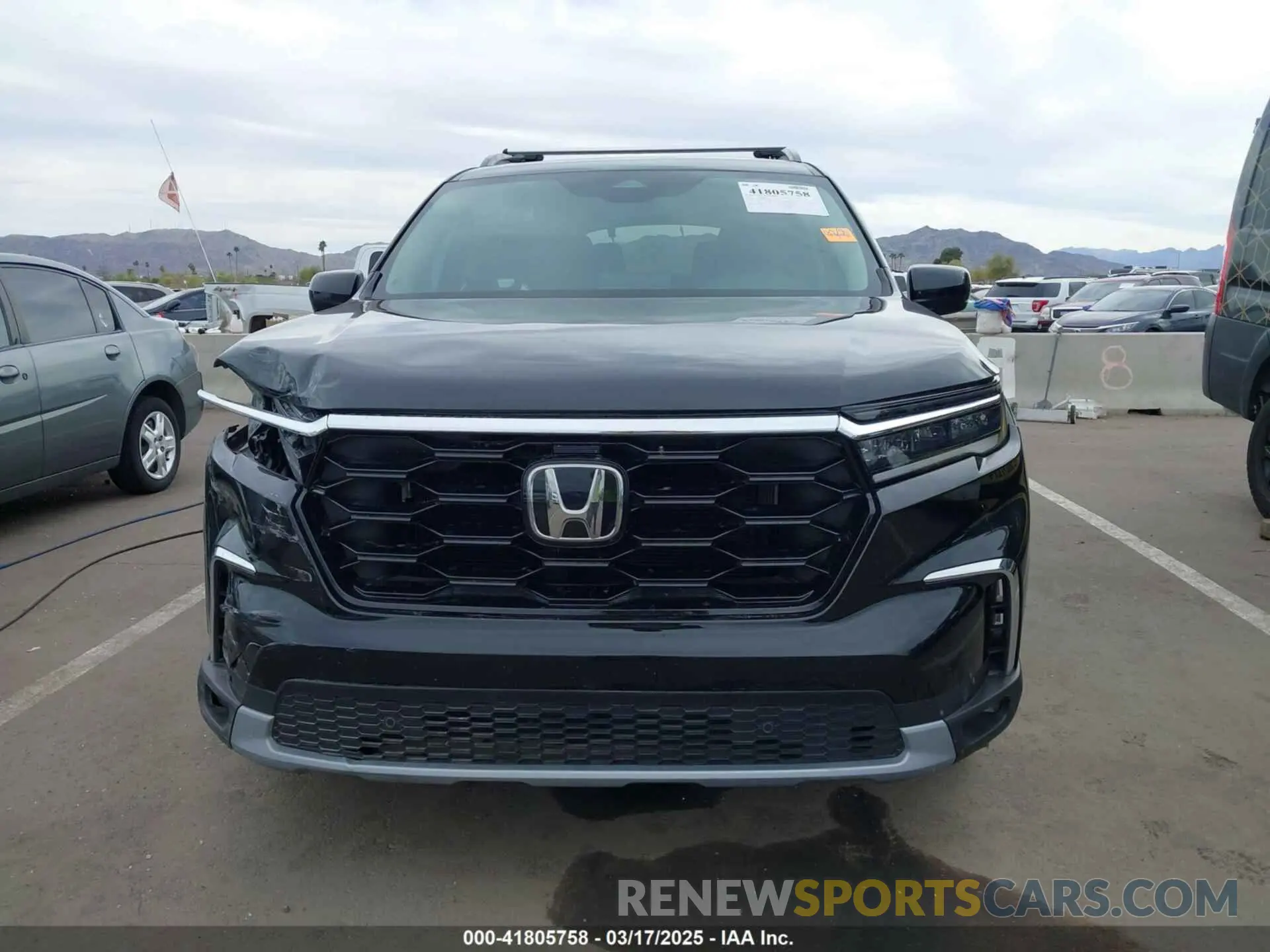 12 Фотография поврежденного автомобиля 5FNYG1H70RB032368 HONDA PILOT 2024
