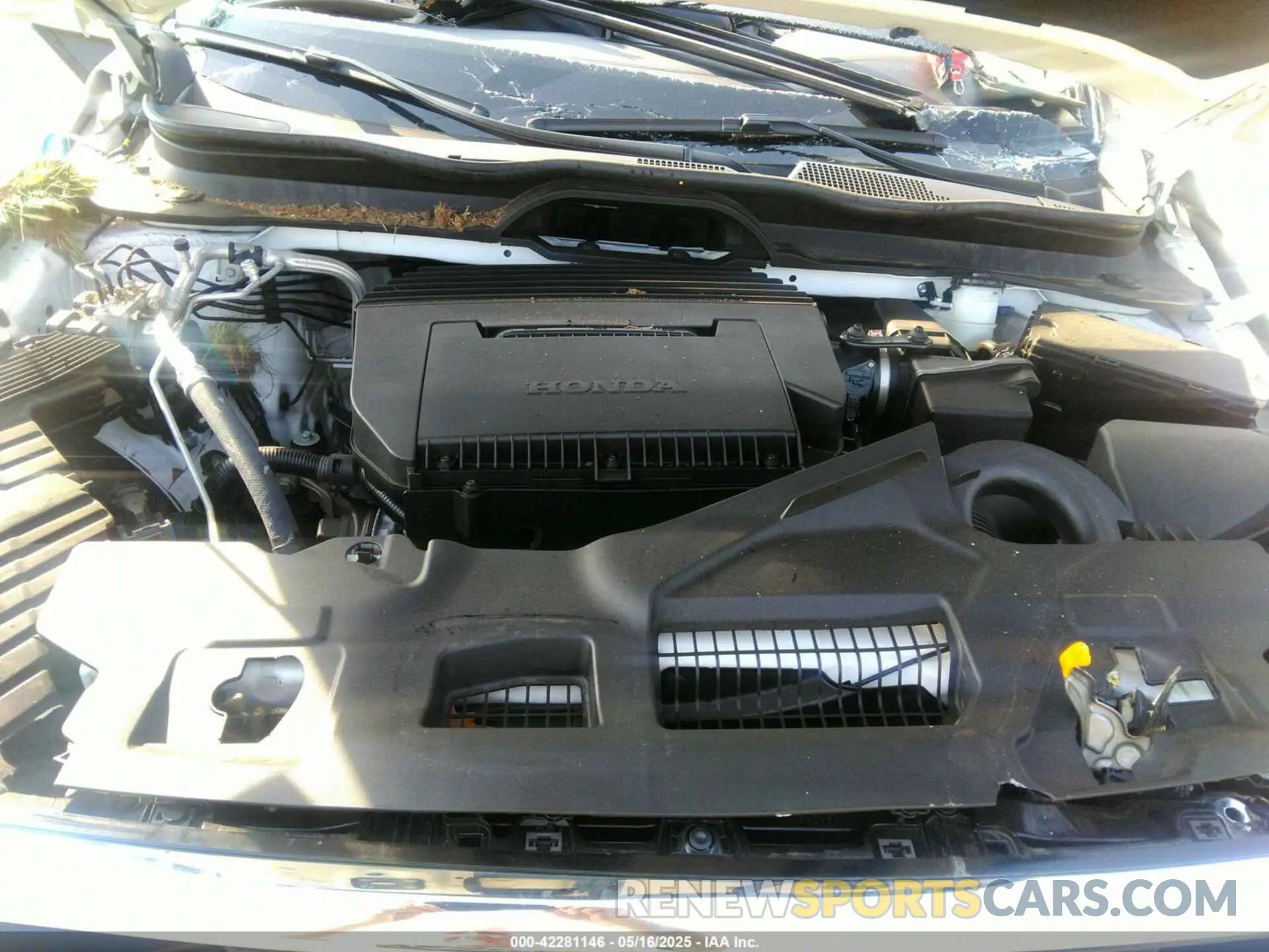 10 Photograph of a damaged car 5FNYG1H70RB038106 HONDA PILOT 2024