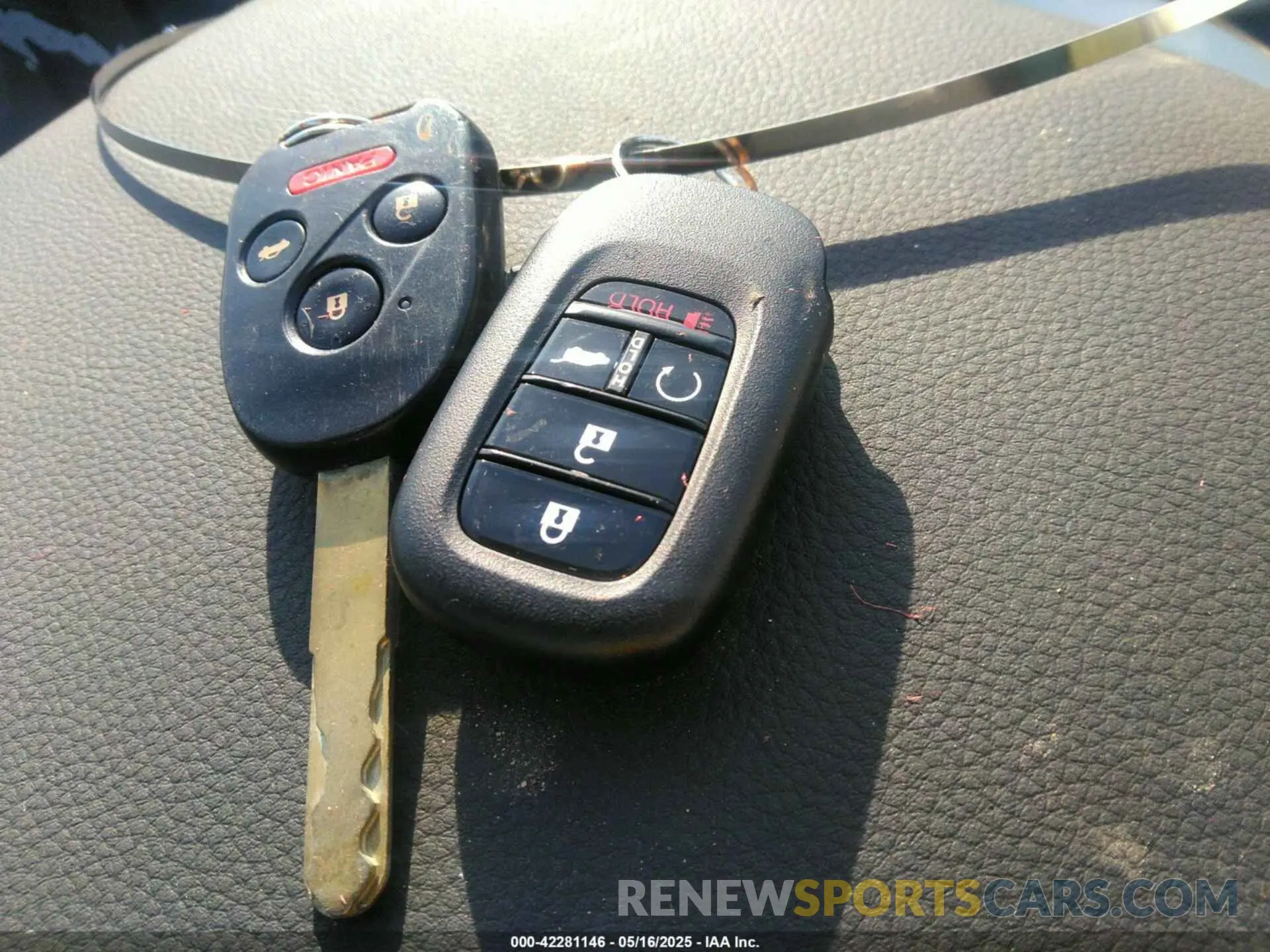 11 Photograph of a damaged car 5FNYG1H70RB038106 HONDA PILOT 2024
