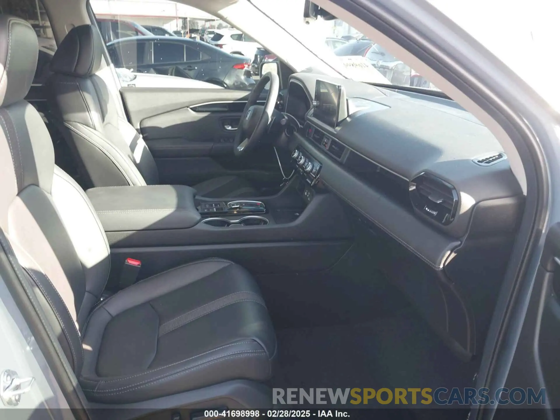 5 Фотография поврежденного автомобиля 5FNYG1H74RB020112 HONDA PILOT 2024