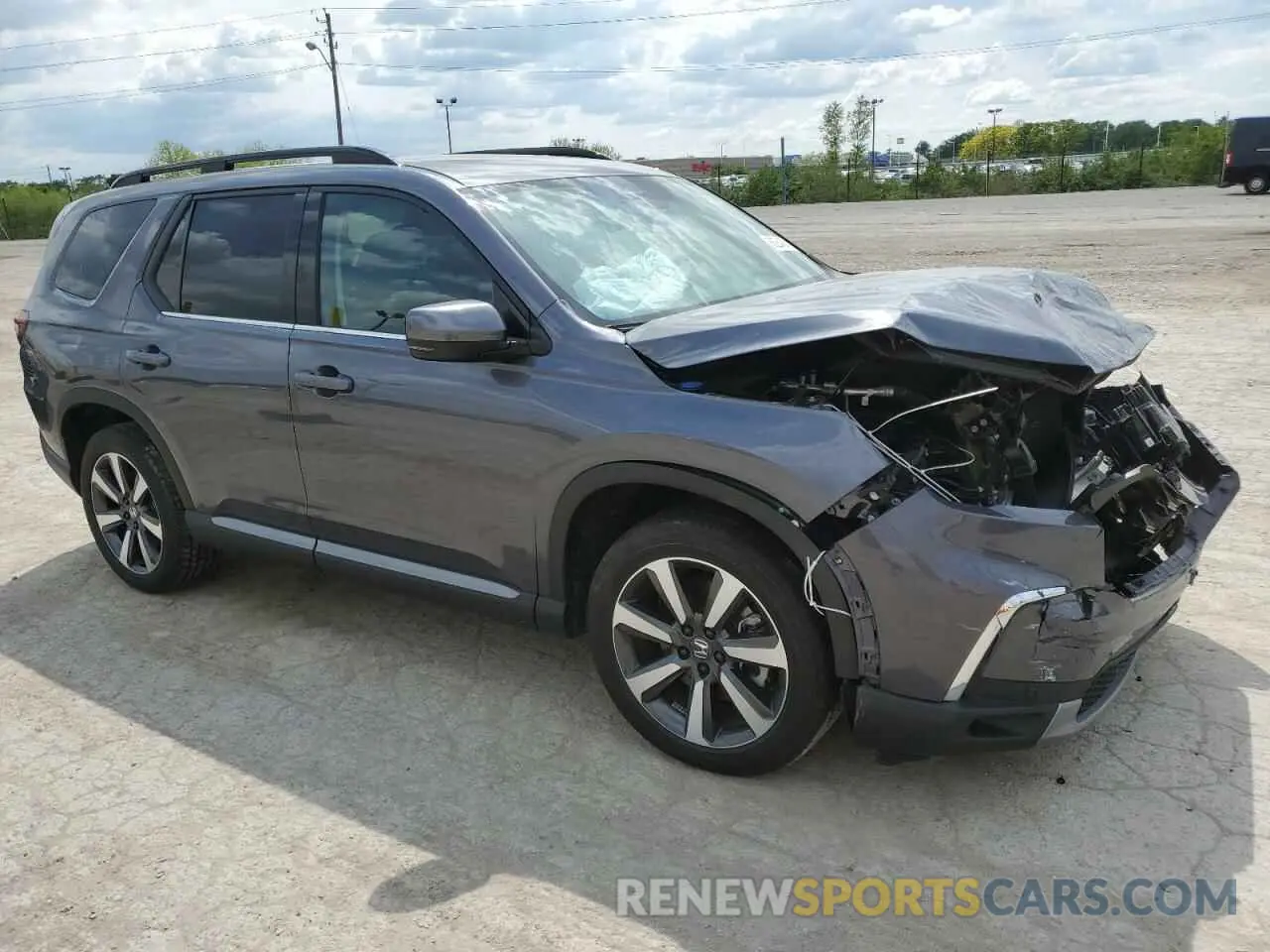 4 Photograph of a damaged car 5FNYG1H74RB036990 HONDA PILOT 2024