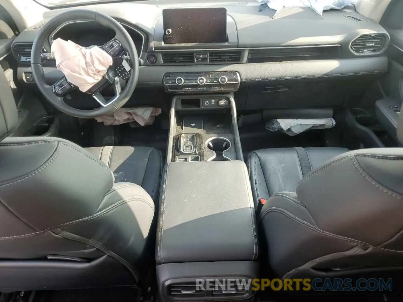 8 Photograph of a damaged car 5FNYG1H74RB036990 HONDA PILOT 2024