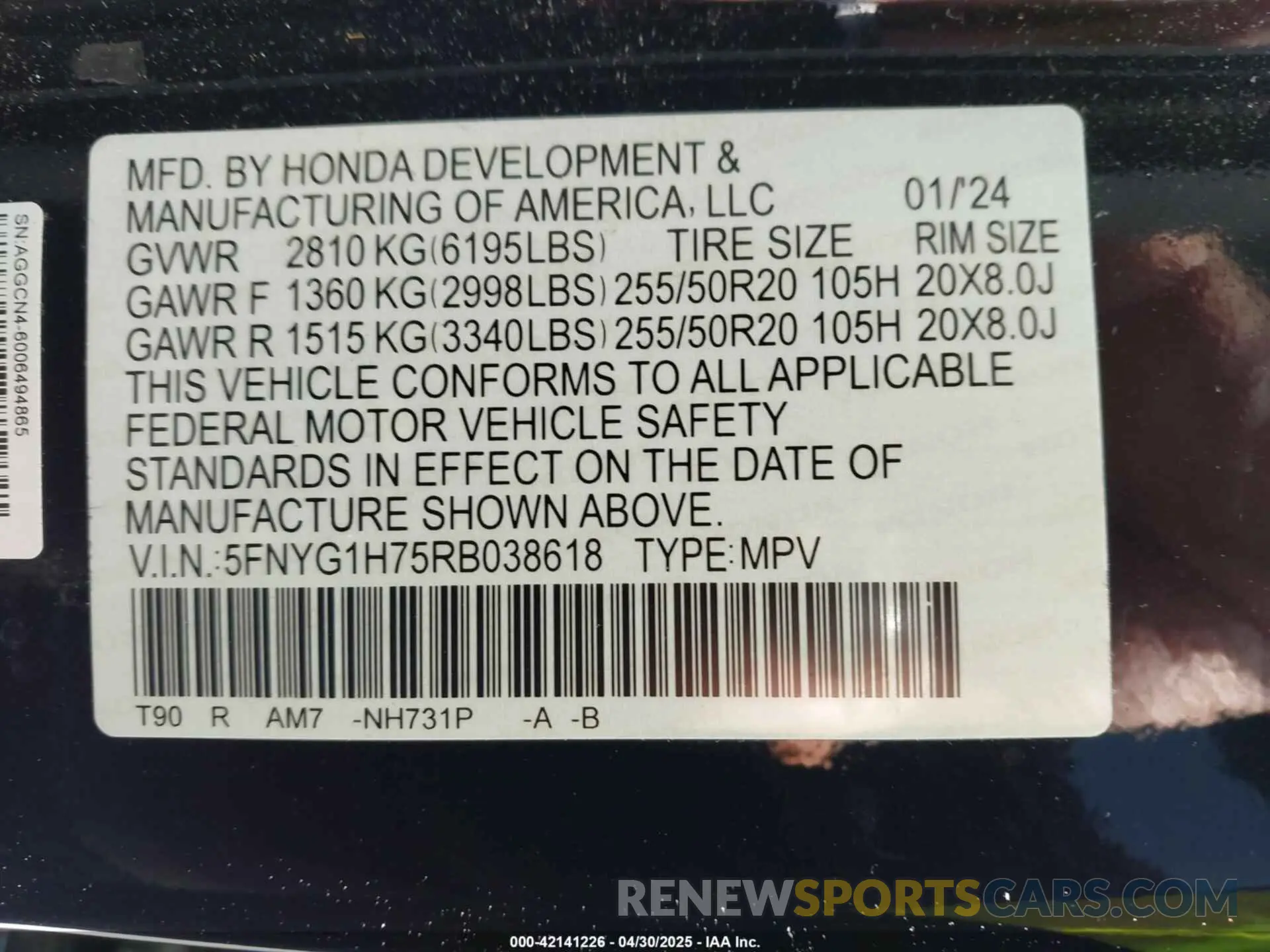 9 Photograph of a damaged car 5FNYG1H75RB038618 HONDA PILOT 2024