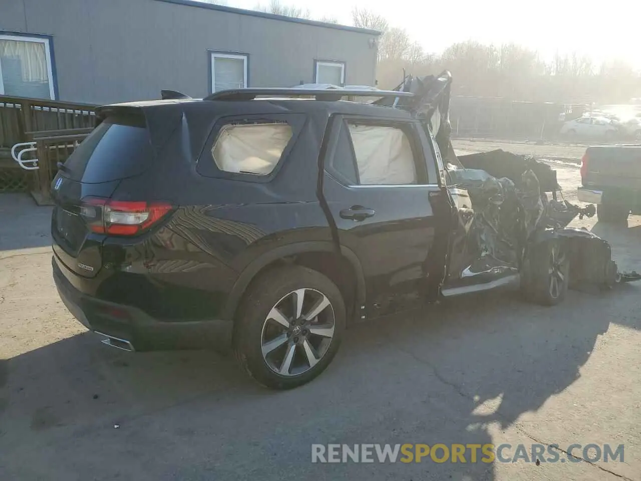 3 Фотография поврежденного автомобиля 5FNYG1H75RB047738 HONDA PILOT 2024