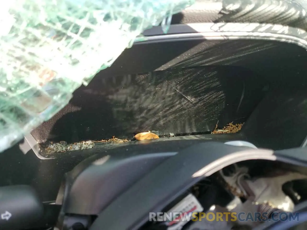 9 Photograph of a damaged car 5FNYG1H76RB031225 HONDA PILOT 2024
