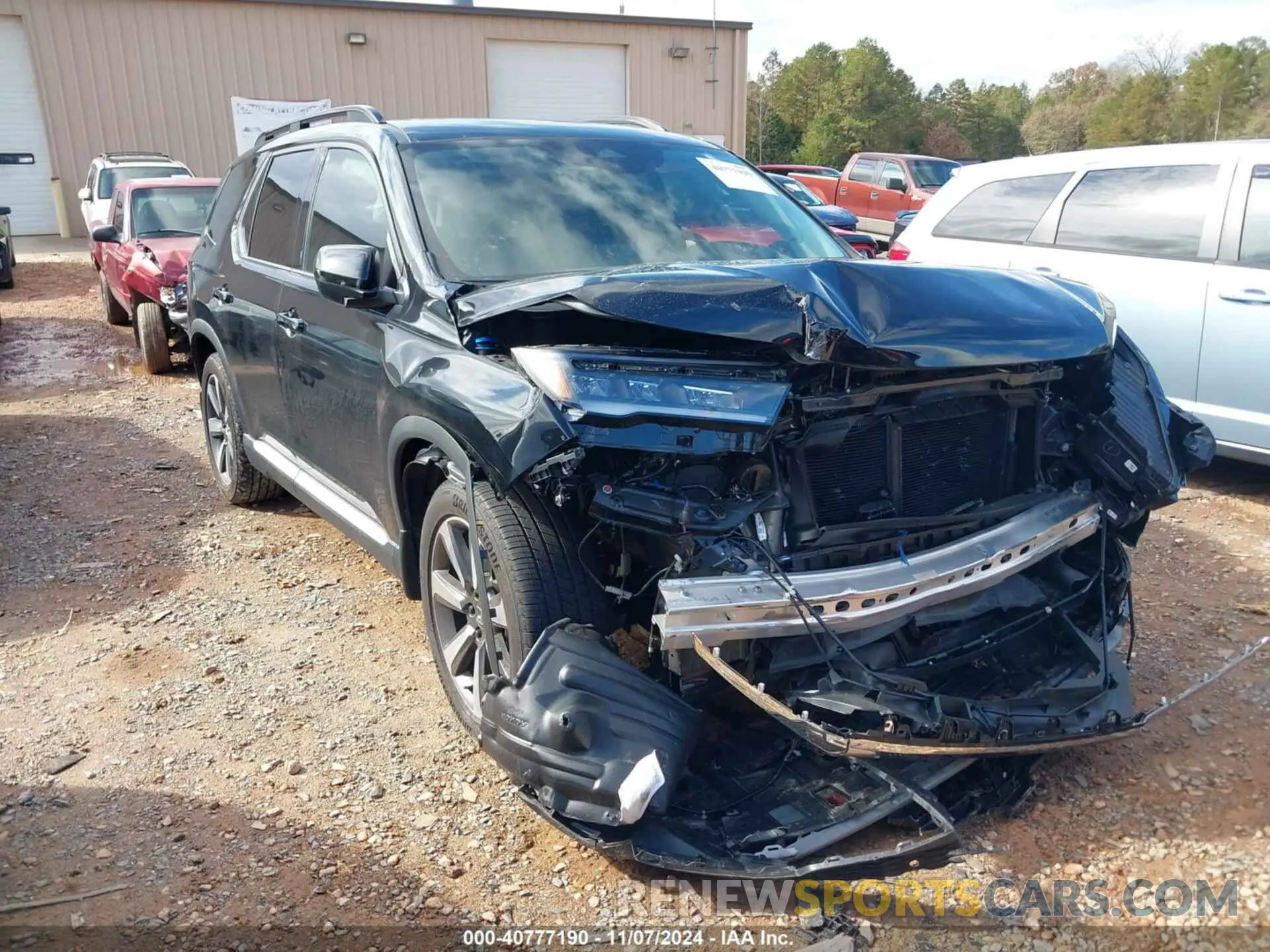 1 Photograph of a damaged car 5FNYG1H82RB013667 HONDA PILOT 2024