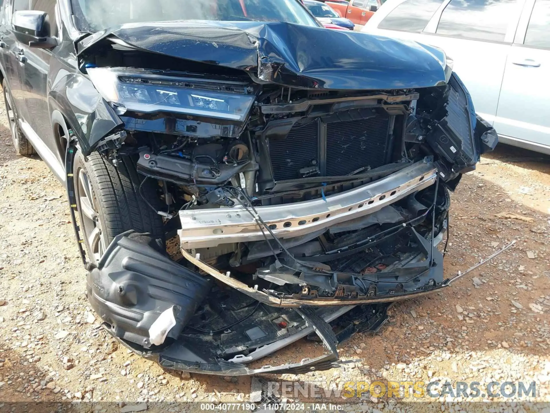 18 Photograph of a damaged car 5FNYG1H82RB013667 HONDA PILOT 2024