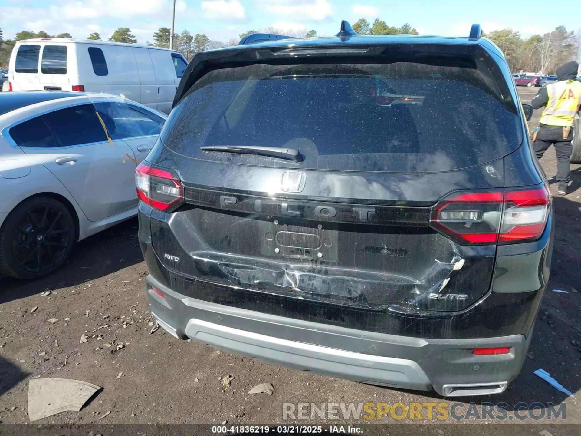 16 Фотография поврежденного автомобиля 5FNYG1H84RB033550 HONDA PILOT 2024