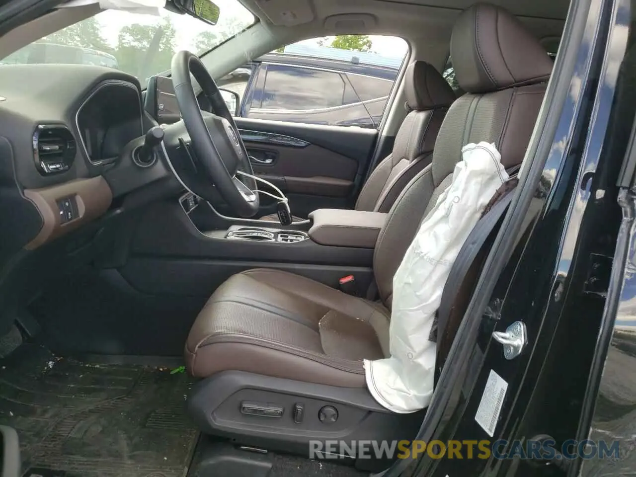 7 Photograph of a damaged car 5FNYG1H85RB046629 HONDA PILOT 2024