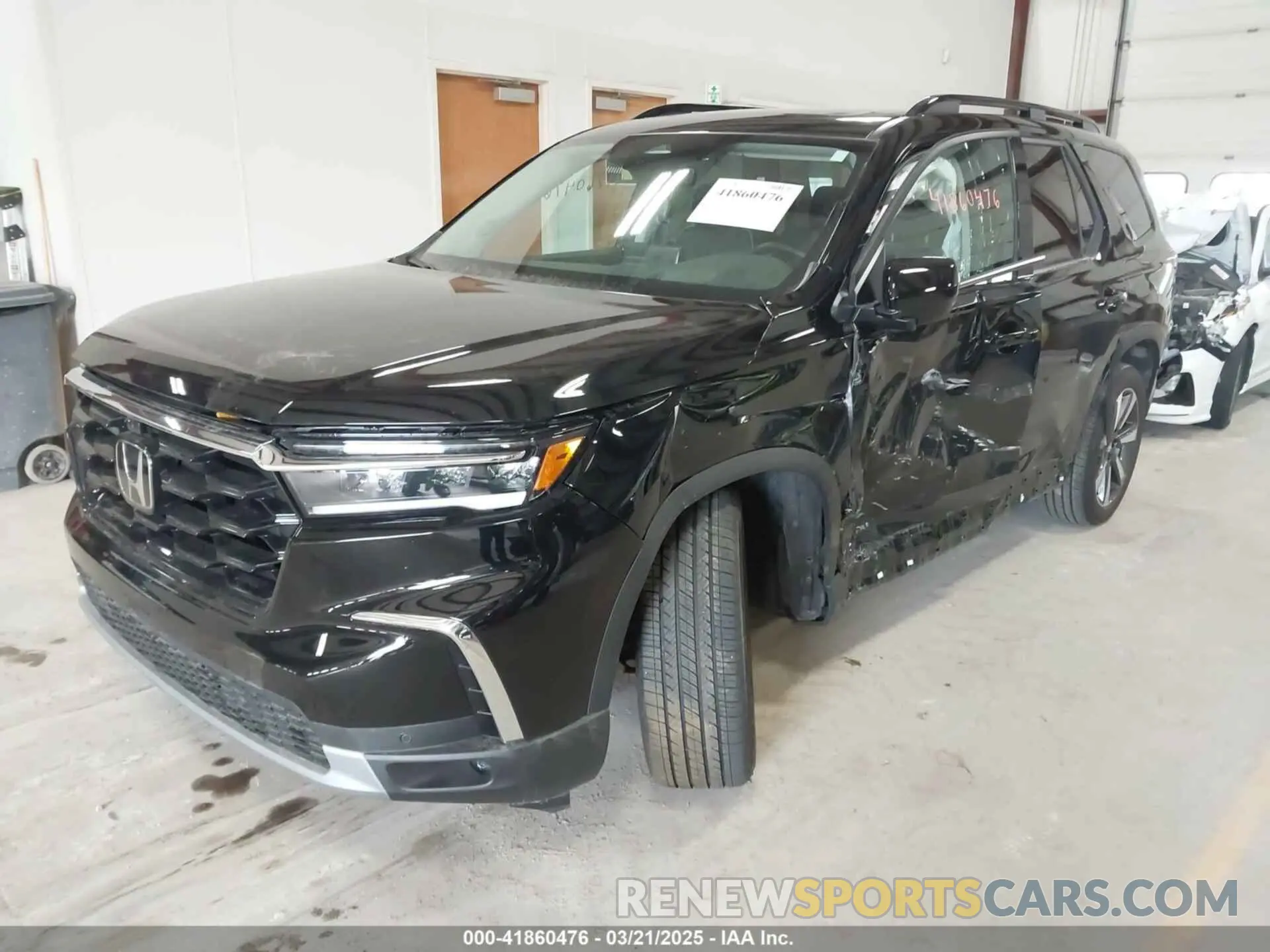 2 Фотография поврежденного автомобиля 5FNYG1H87RB034885 HONDA PILOT 2024