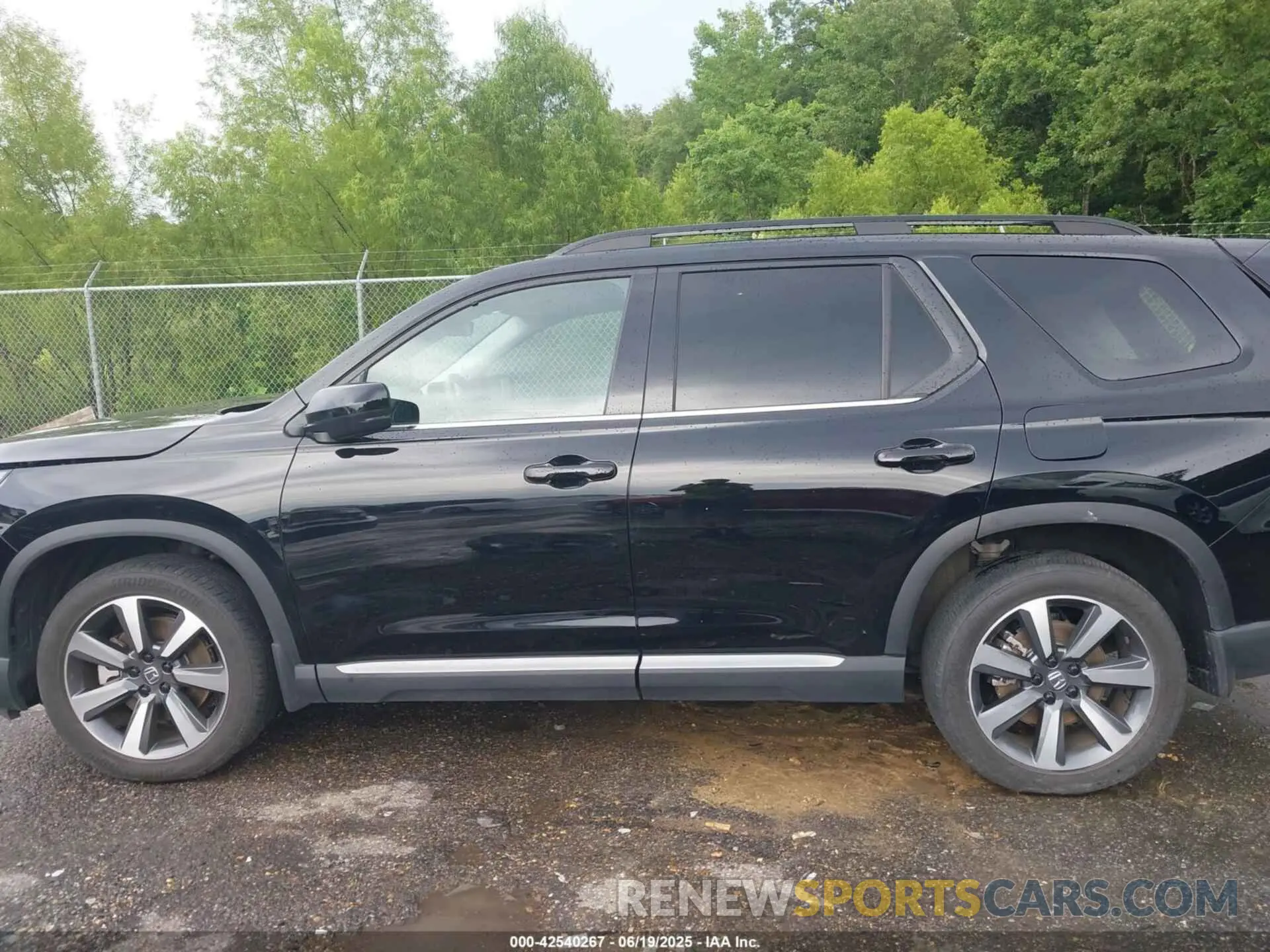 15 Фотография поврежденного автомобиля 5FNYG1H8XRB016901 HONDA PILOT 2024