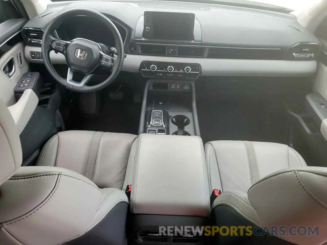 8 Фотография поврежденного автомобиля 5FNYG2H42RB015860 HONDA PILOT 2024