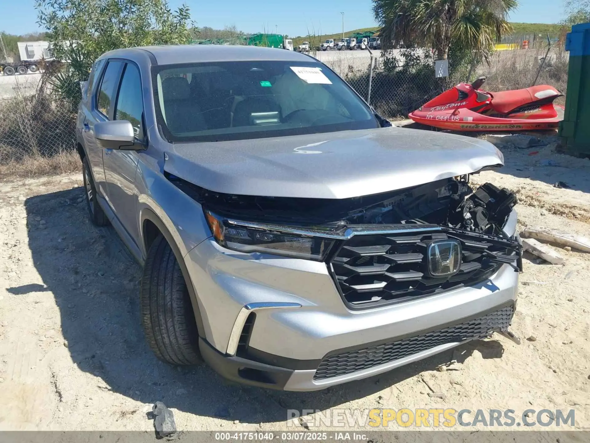 1 Photograph of a damaged car 5FNYG2H46RB009981 HONDA PILOT 2024