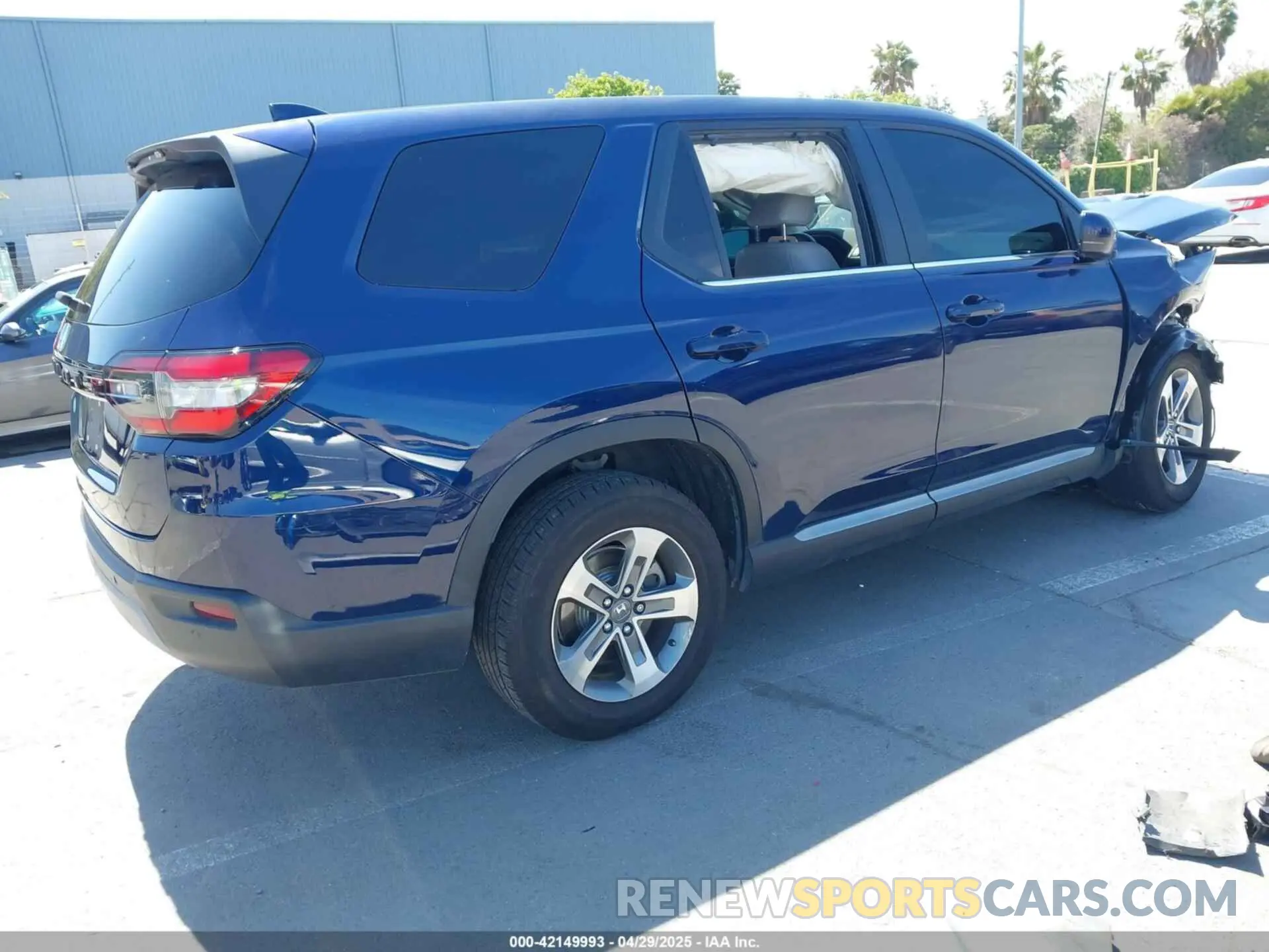 4 Фотография поврежденного автомобиля 5FNYG2H4XRB005707 HONDA PILOT 2024