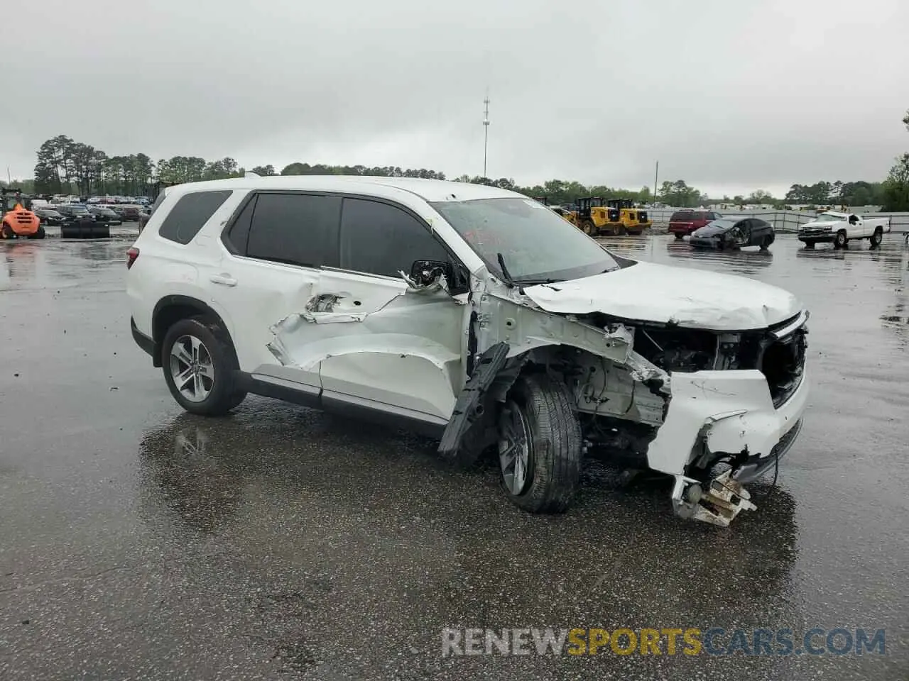 4 Photograph of a damaged car 5FNYG2H51RB012747 HONDA PILOT 2024