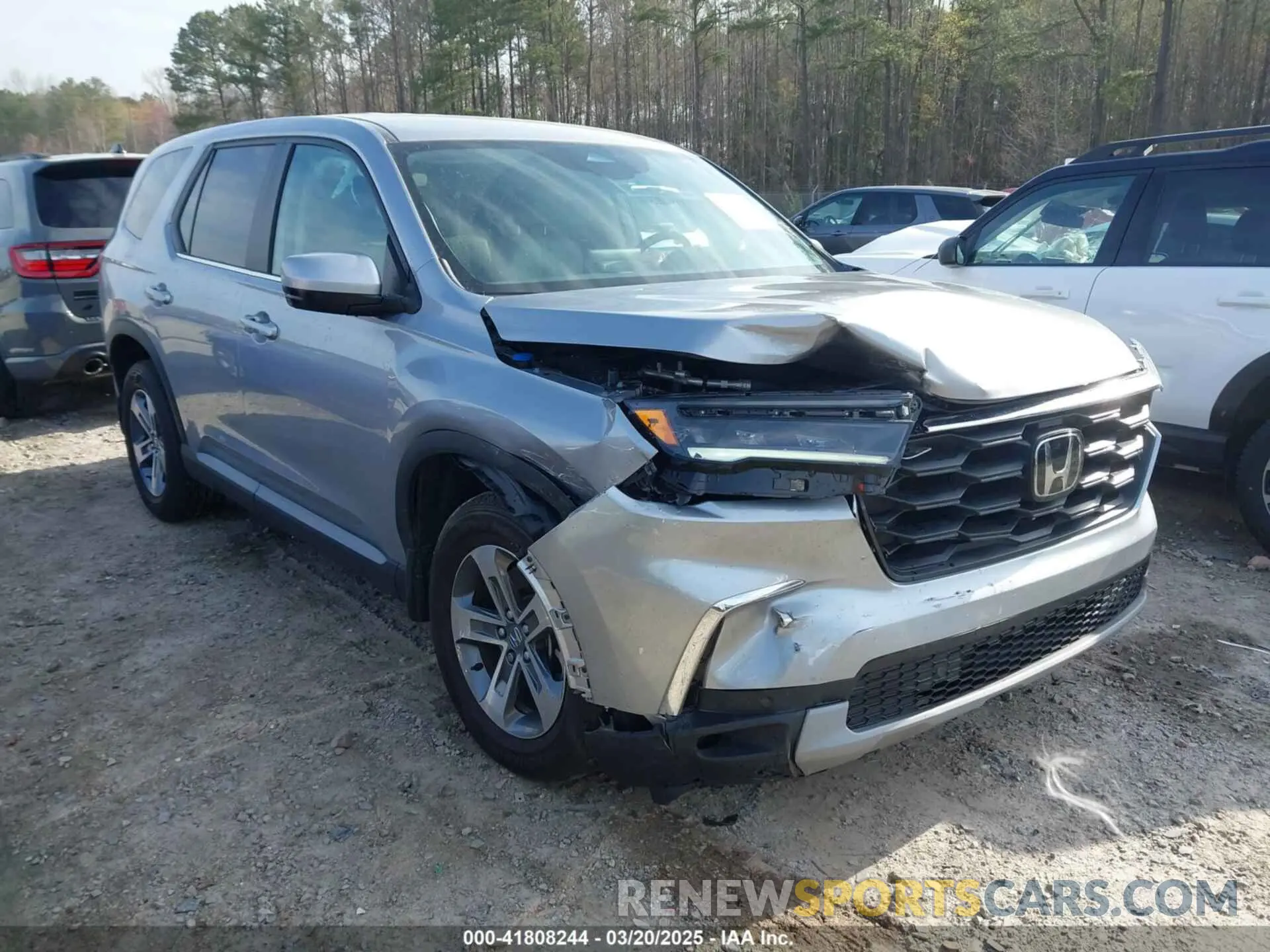 1 Photograph of a damaged car 5FNYG2H59RB010020 HONDA PILOT 2024