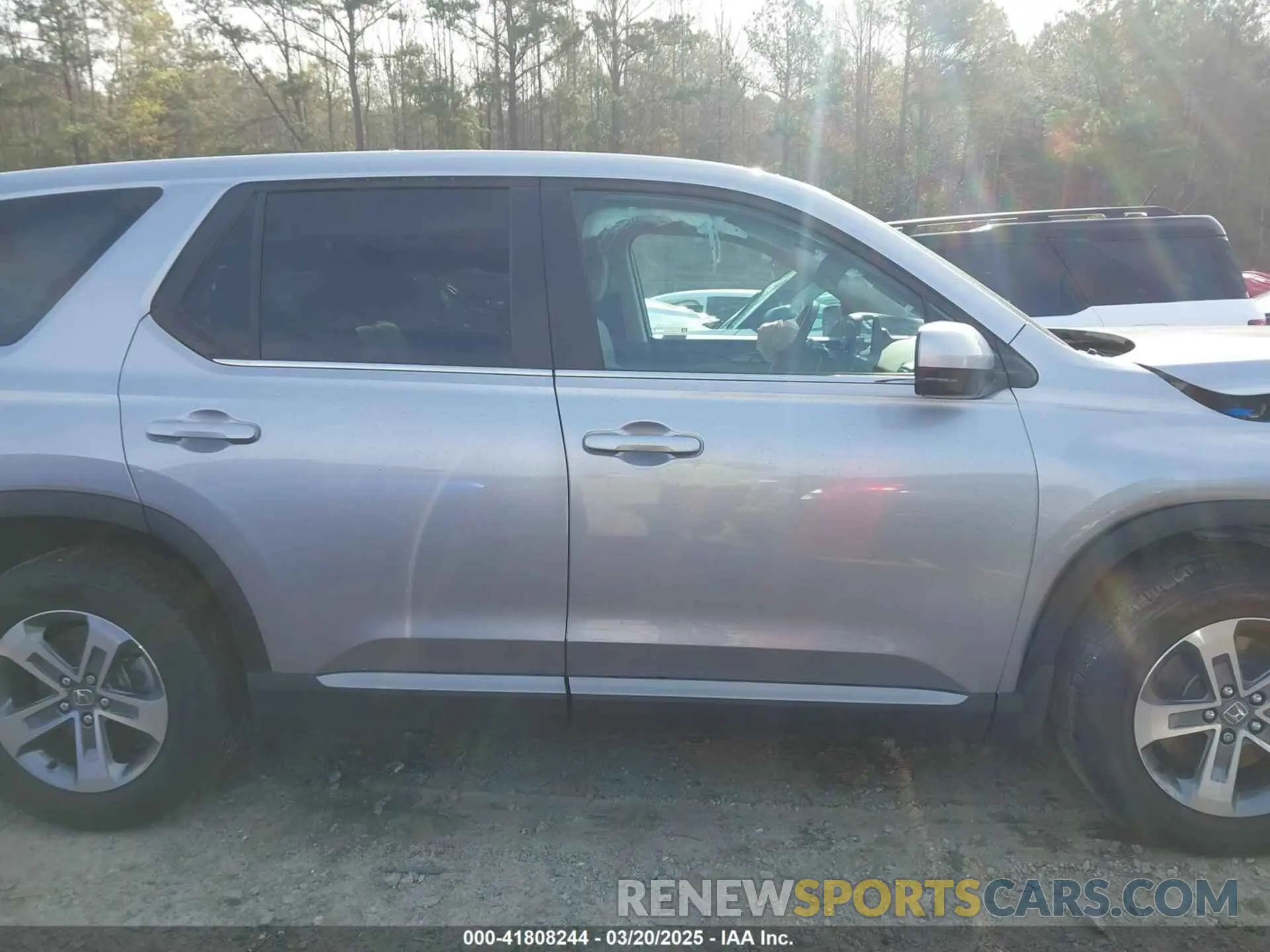 13 Photograph of a damaged car 5FNYG2H59RB010020 HONDA PILOT 2024
