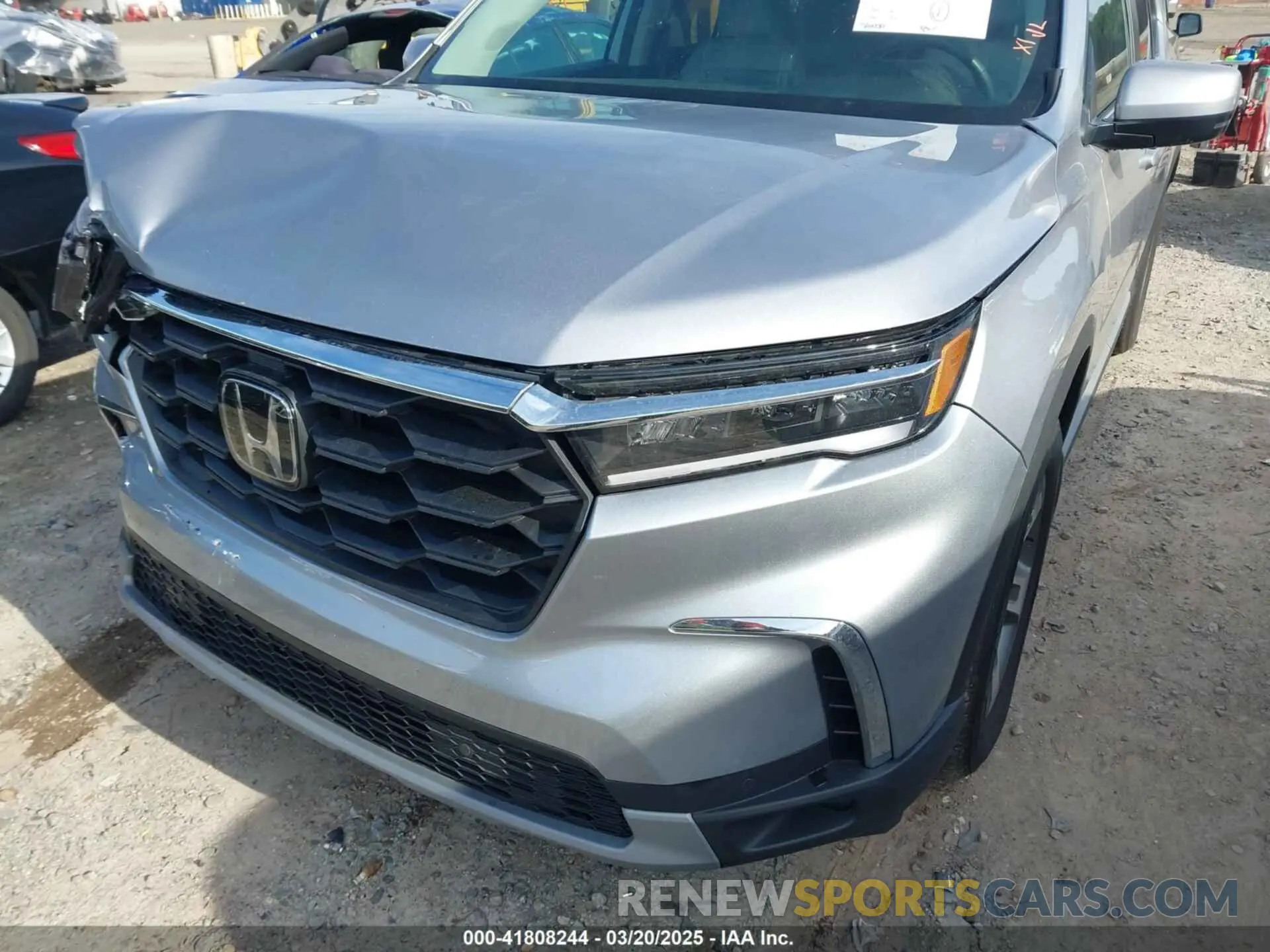 17 Photograph of a damaged car 5FNYG2H59RB010020 HONDA PILOT 2024