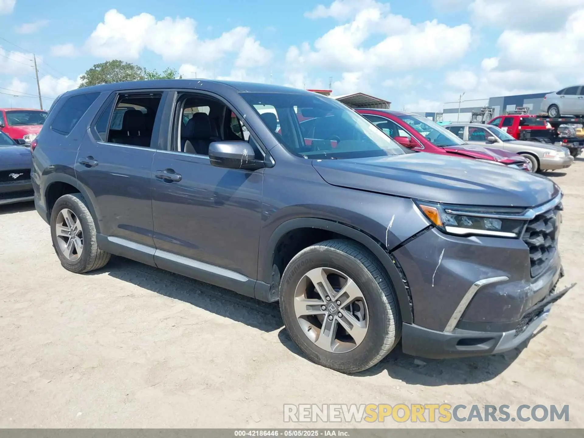 1 Фотография поврежденного автомобиля 5FNYG2H5XRB001827 HONDA PILOT 2024