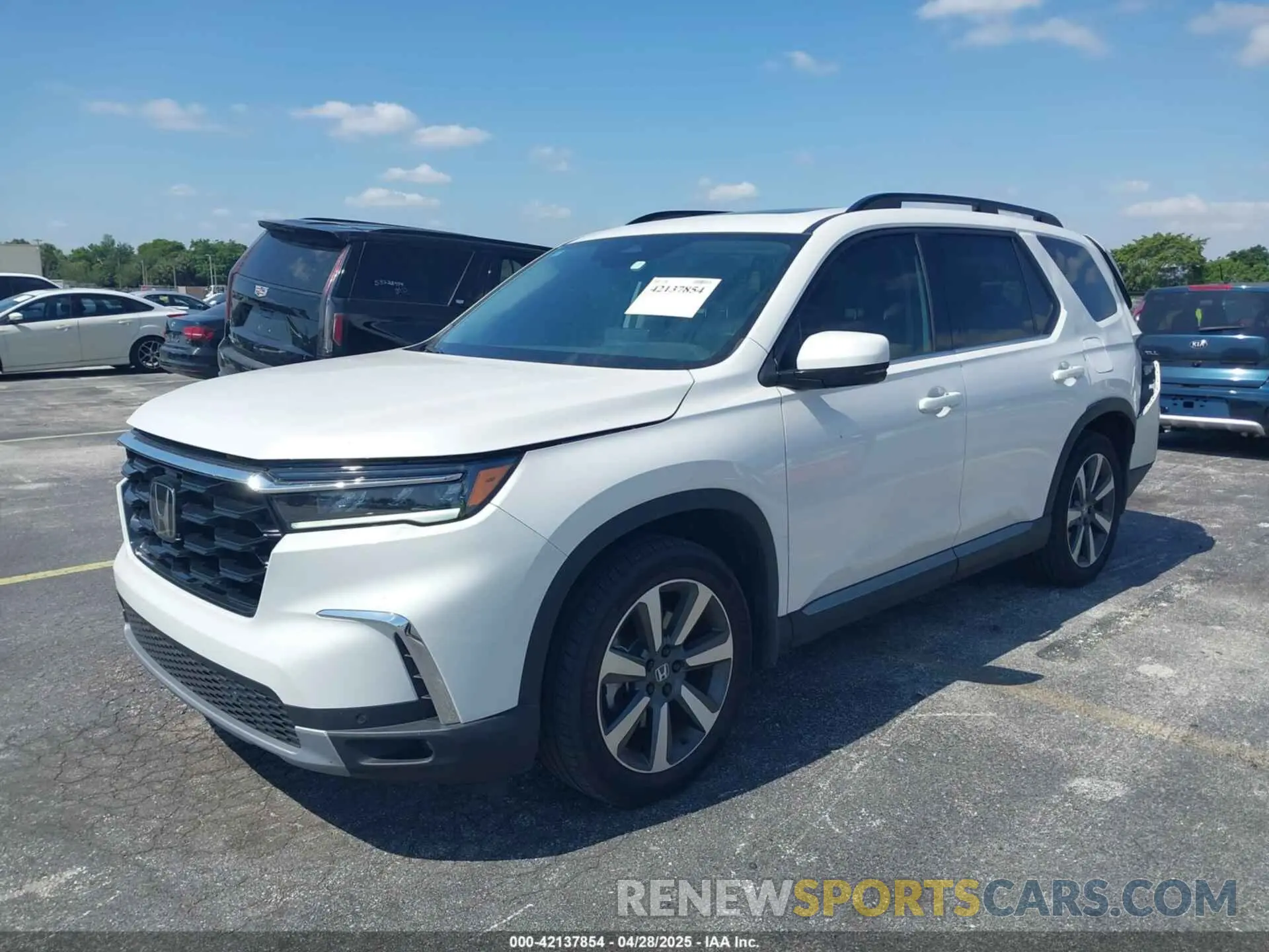 2 Photograph of a damaged car 5FNYG2H72RB016937 HONDA PILOT 2024