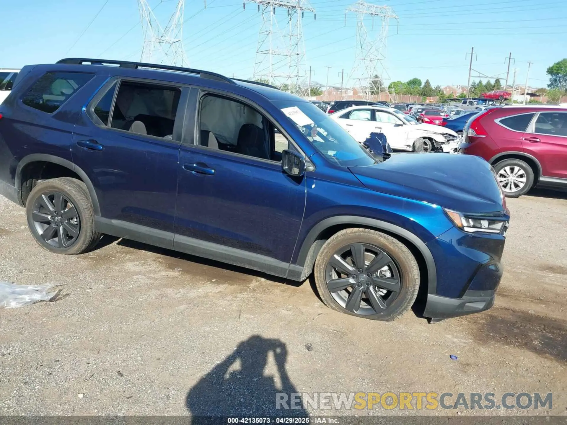 1 Photograph of a damaged car 5FNYG1H30SB100980 HONDA PILOT 2025