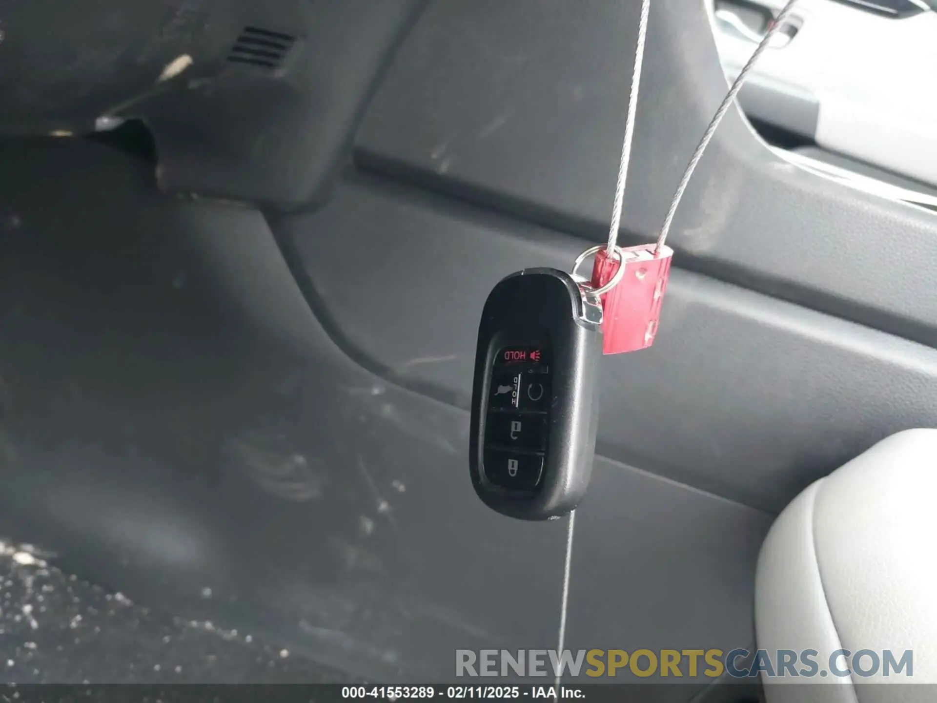 11 Фотография поврежденного автомобиля 5FNYG1H41SB073670 HONDA PILOT 2025