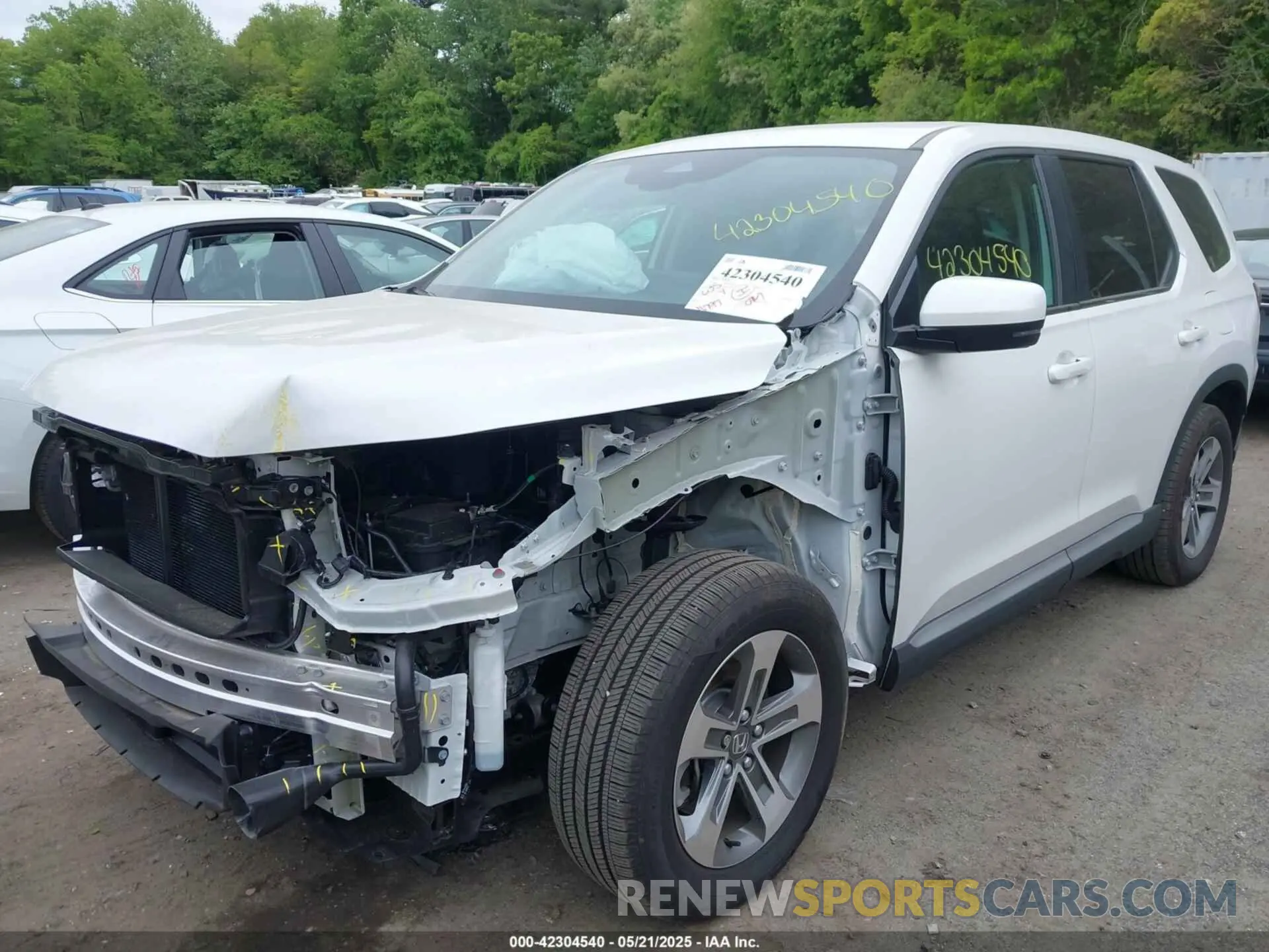 2 Фотография поврежденного автомобиля 5FNYG1H46SB029101 HONDA PILOT 2025