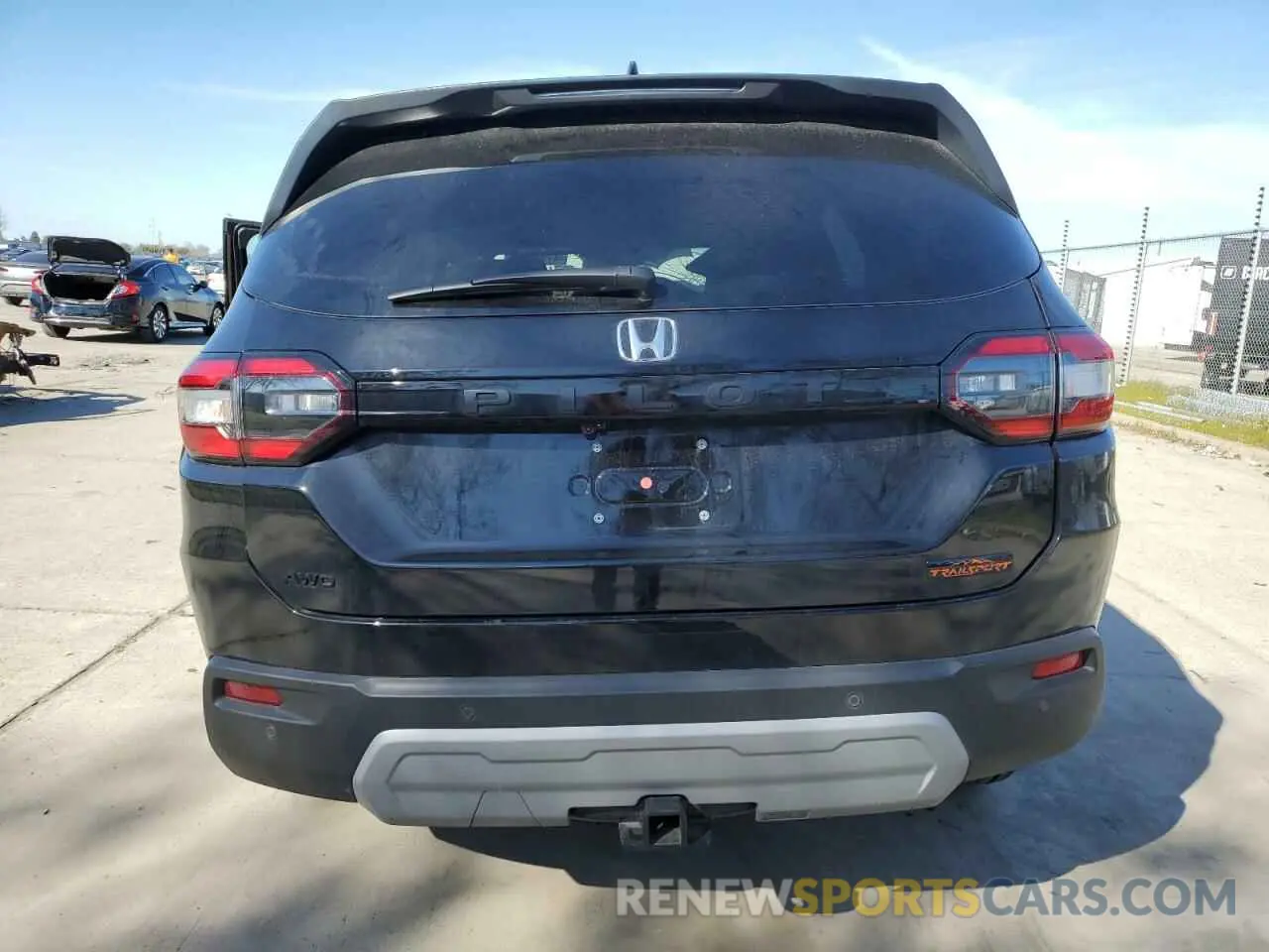 6 Photograph of a damaged car 5FNYG1H61SB036233 HONDA PILOT 2025