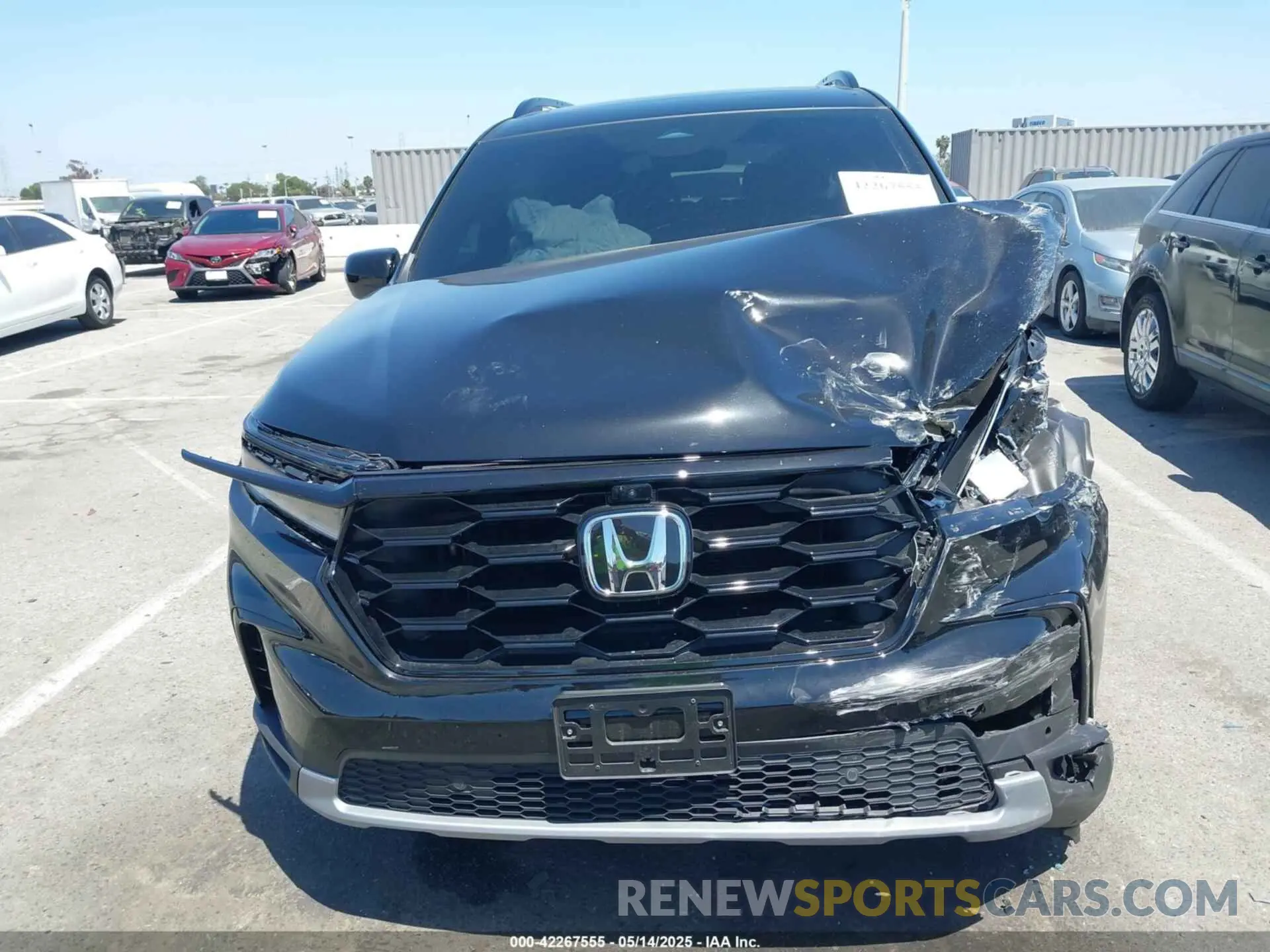12 Photograph of a damaged car 5FNYG1H68SB077166 HONDA PILOT 2025