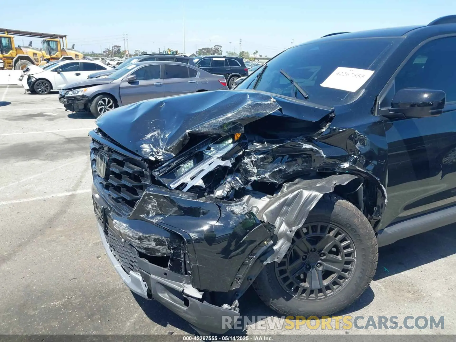 6 Photograph of a damaged car 5FNYG1H68SB077166 HONDA PILOT 2025