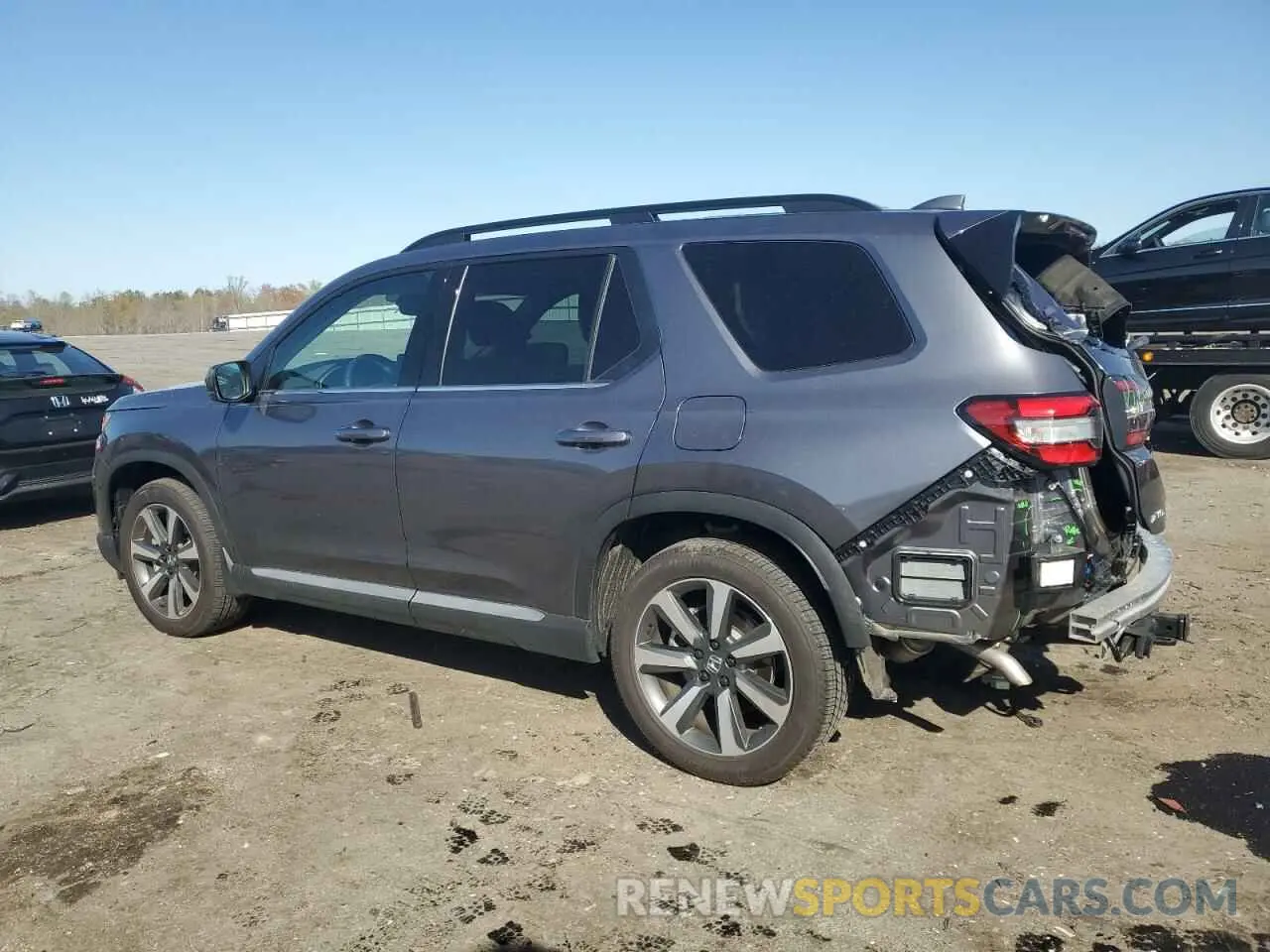 2 Фотография поврежденного автомобиля 5FNYG1H80SB070312 HONDA PILOT 2025