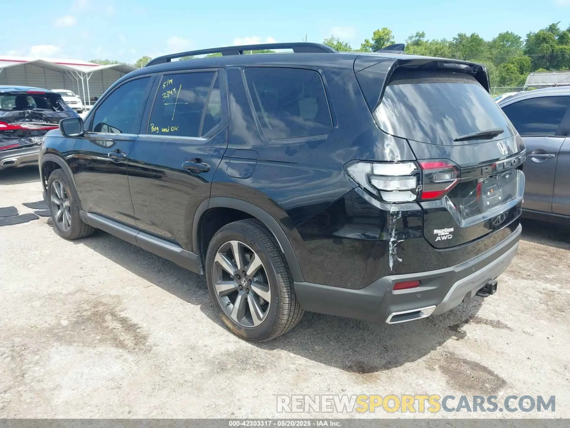 3 Фотография поврежденного автомобиля 5FNYG1H83SB039166 HONDA PILOT 2025