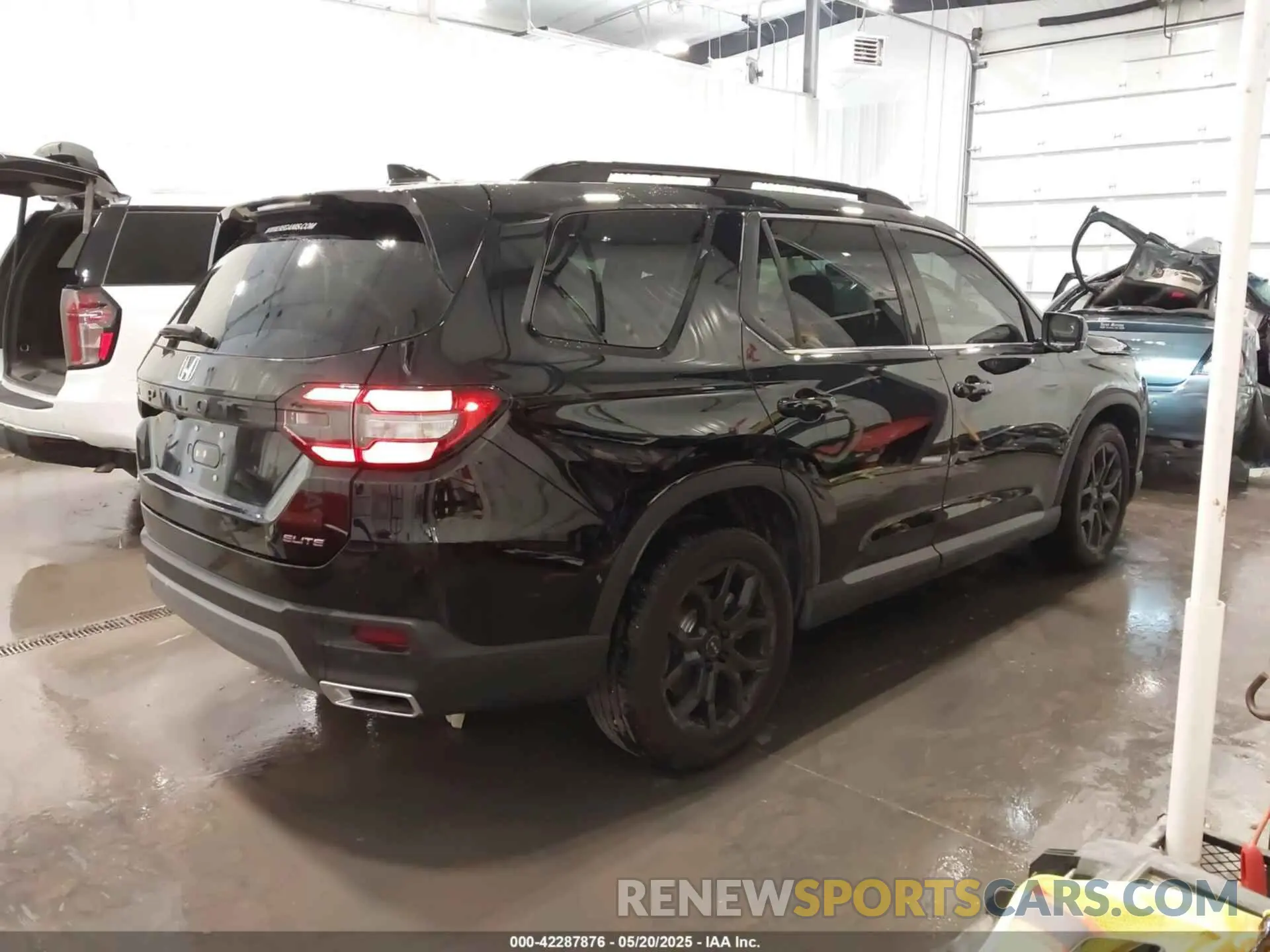 4 Фотография поврежденного автомобиля 5FNYG1H85SB046393 HONDA PILOT 2025