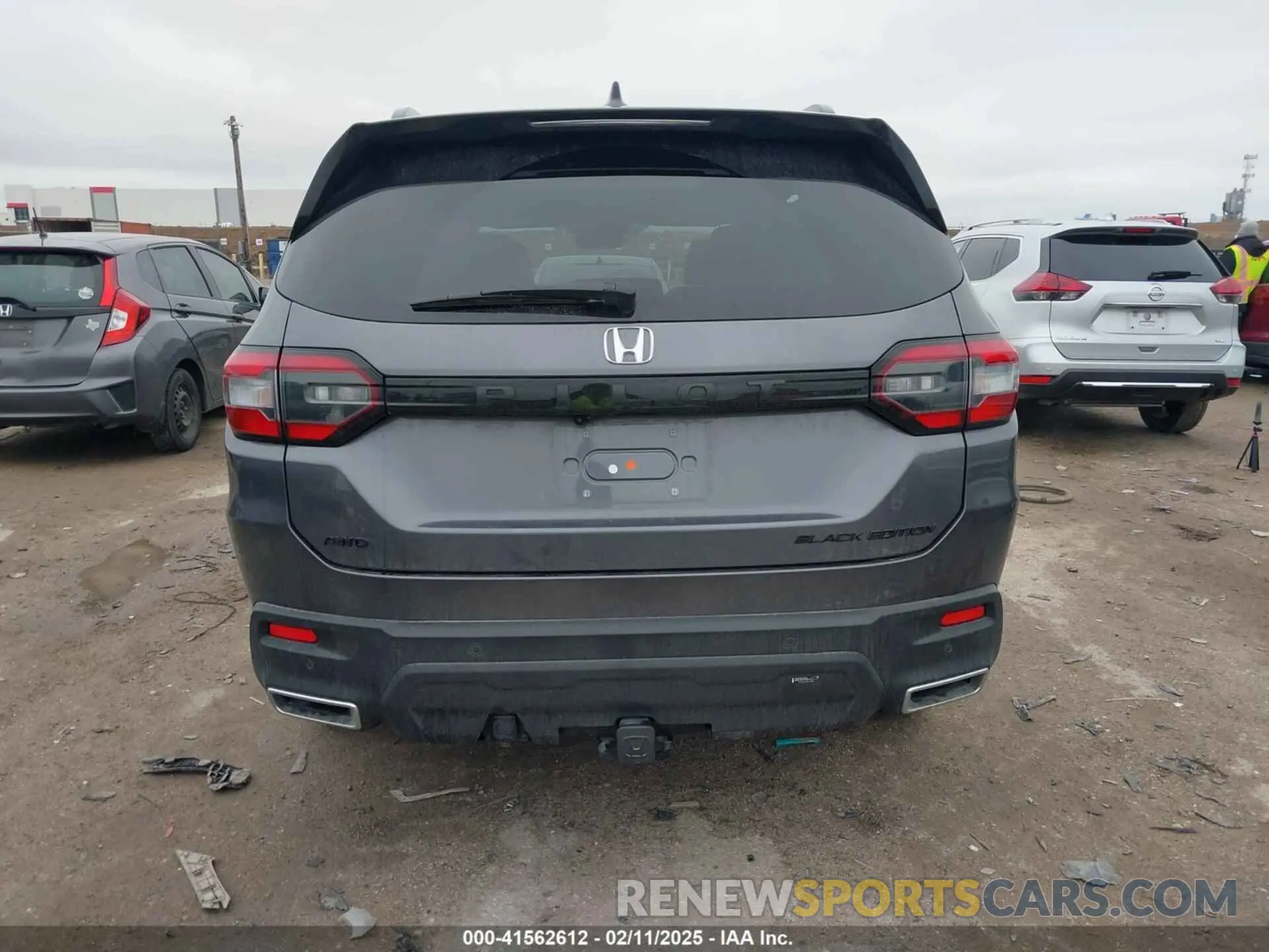 17 Фотография поврежденного автомобиля 5FNYG1H95SB040182 HONDA PILOT 2025