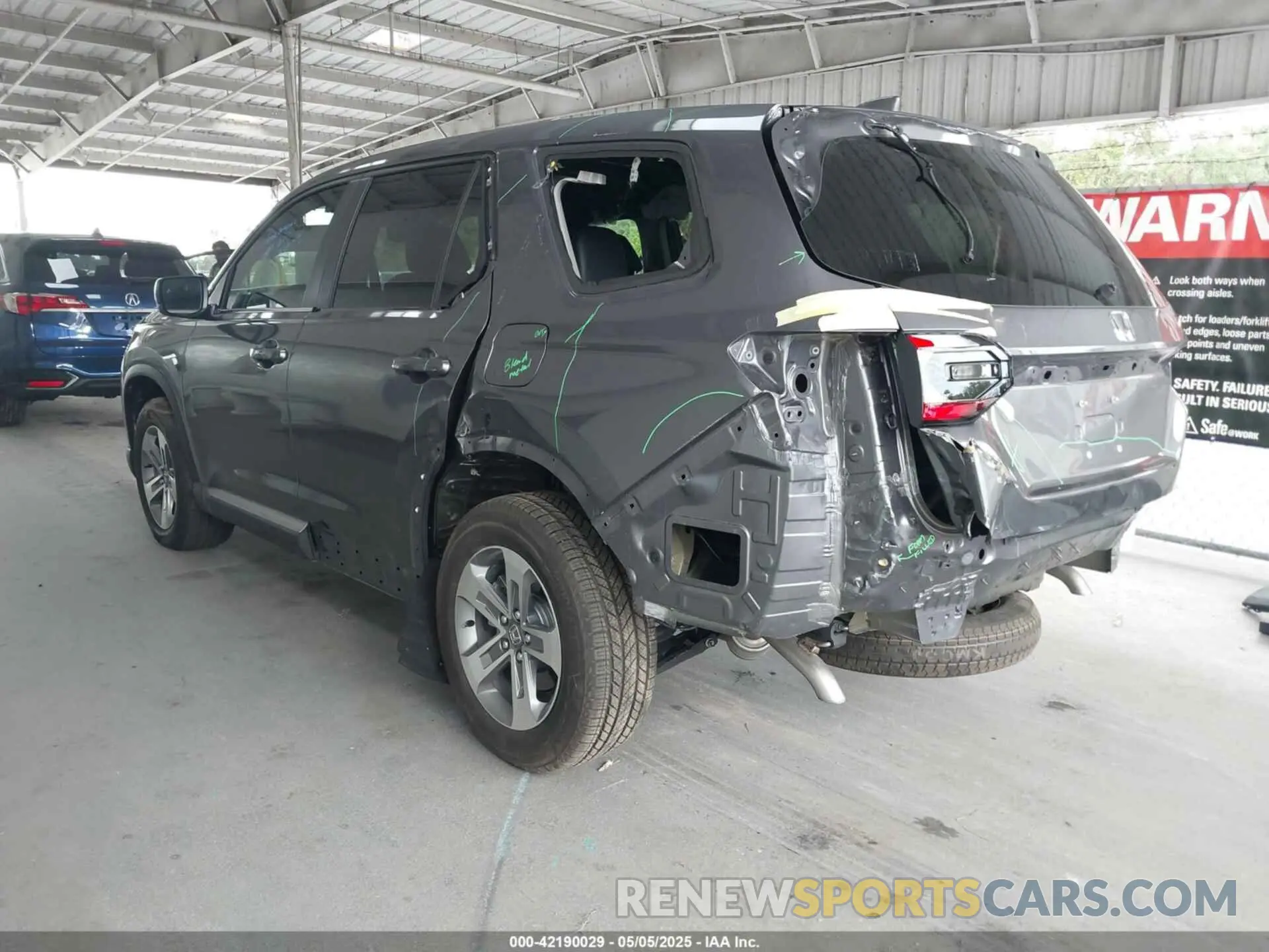 3 Фотография поврежденного автомобиля 5FNYG2H40SB019525 HONDA PILOT 2025