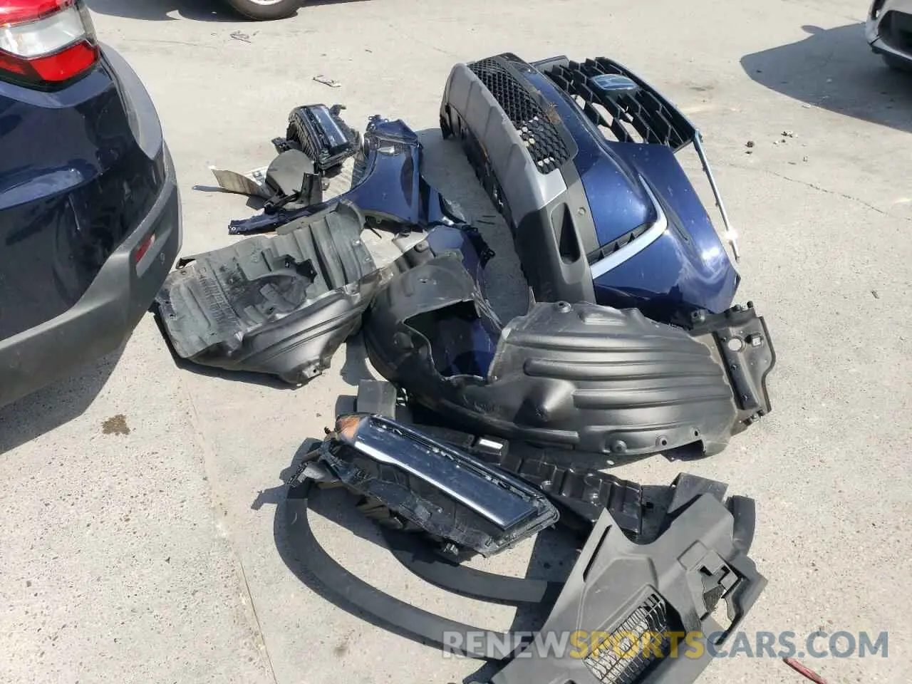 13 Photograph of a damaged car 5FNYG2H41SB005682 HONDA PILOT 2025