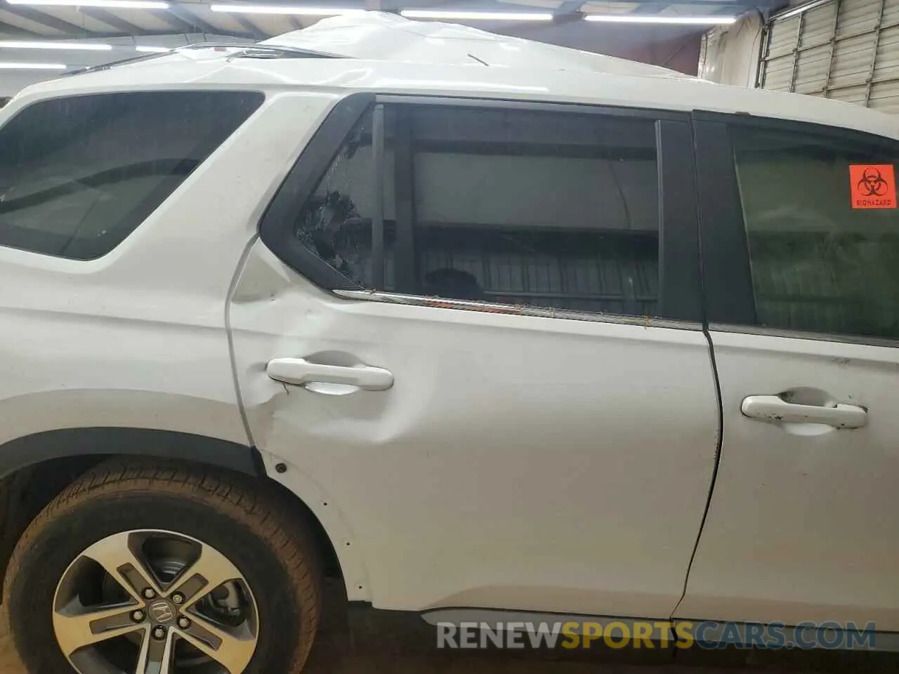 11 Photograph of a damaged car 5FNYG2H42SB018358 HONDA PILOT 2025